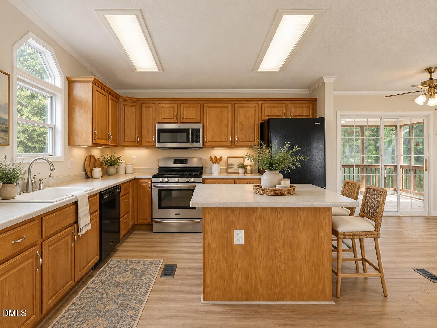 1128 Harvey Johnson Road Property Photo 8