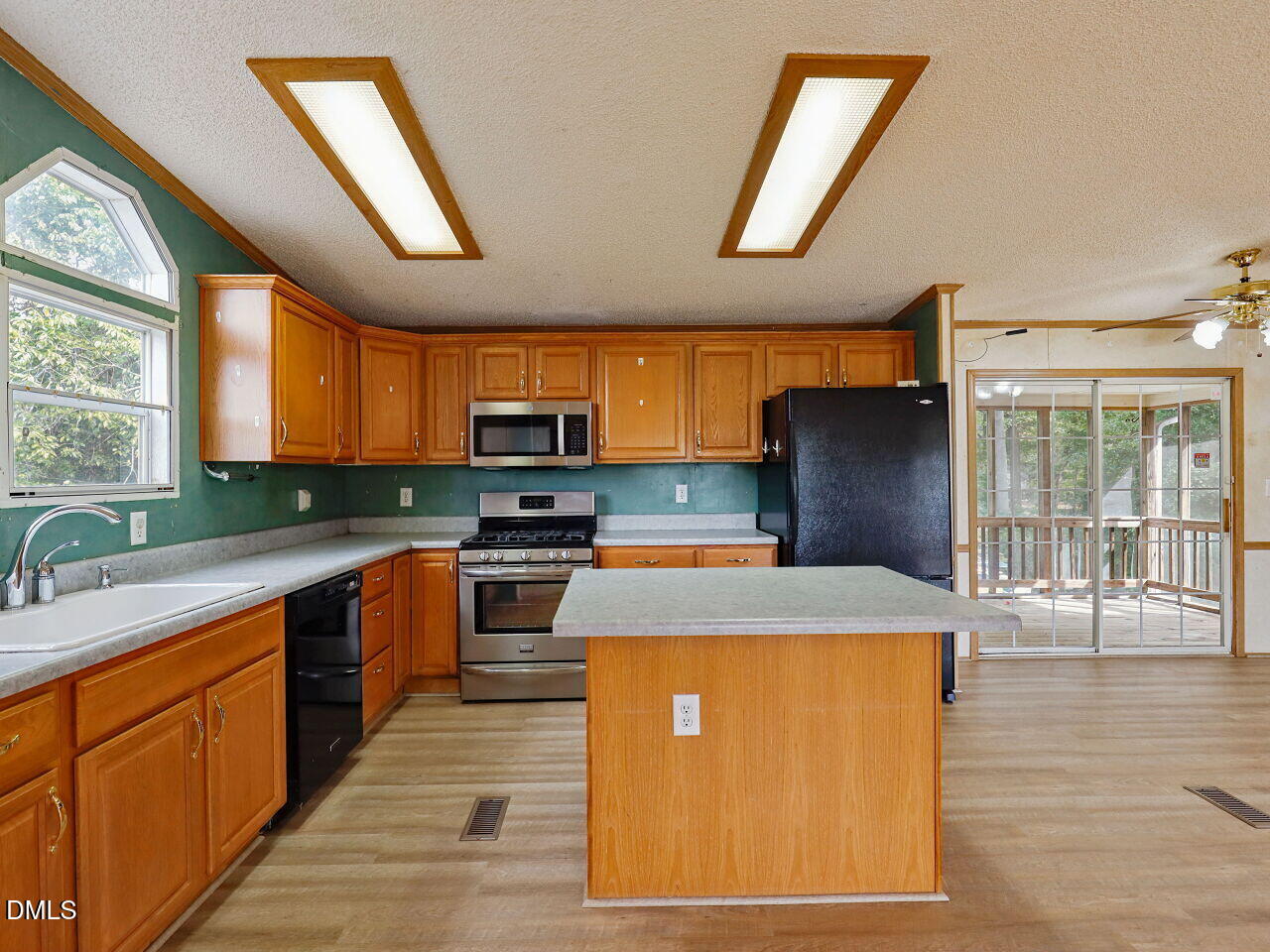 1128 Harvey Johnson Road Property Photo 21