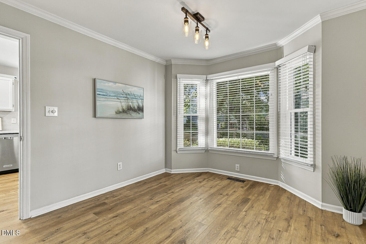 905 Greendale Court Property Photo 15