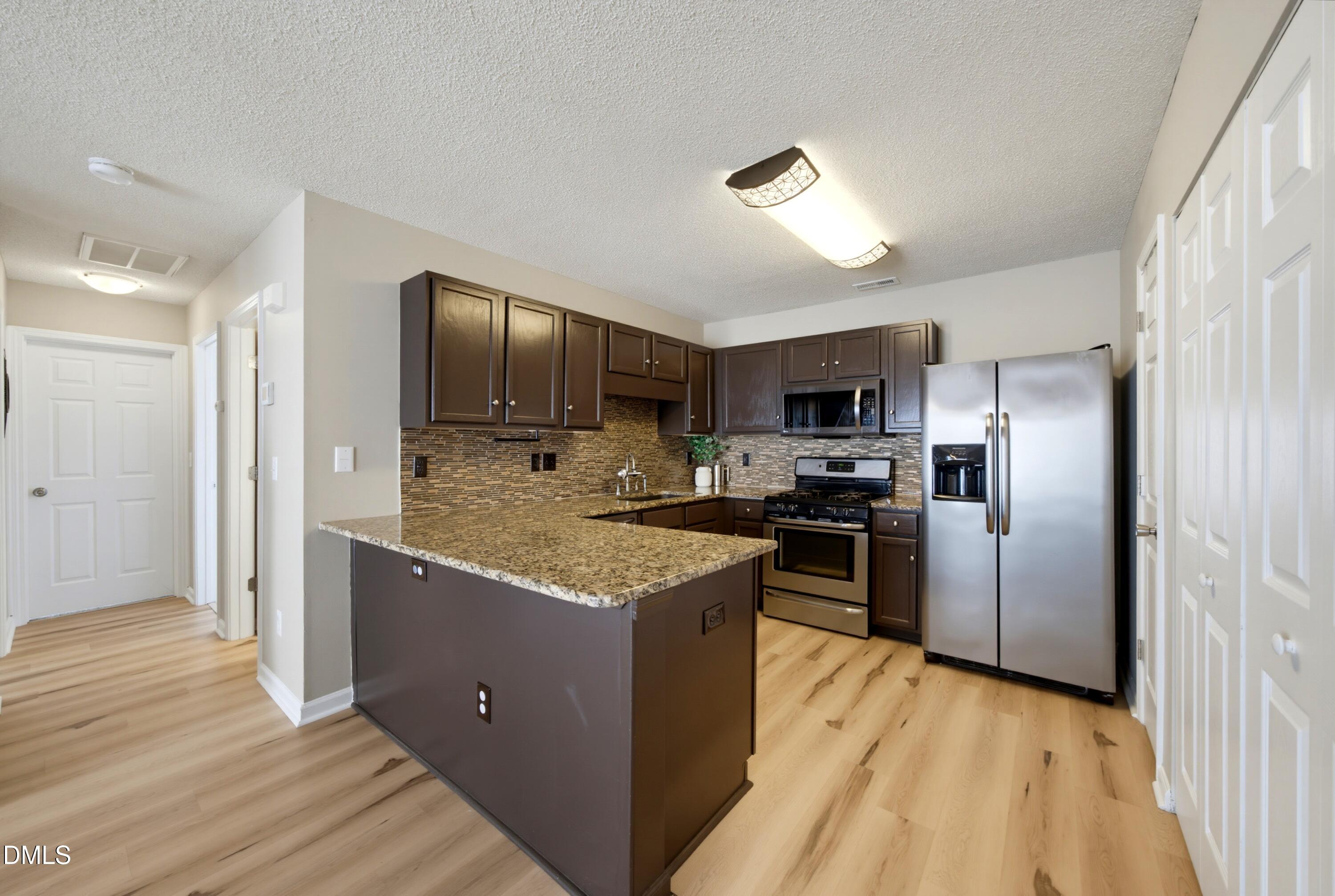 9136 Colony Village Lane Property Photo 10