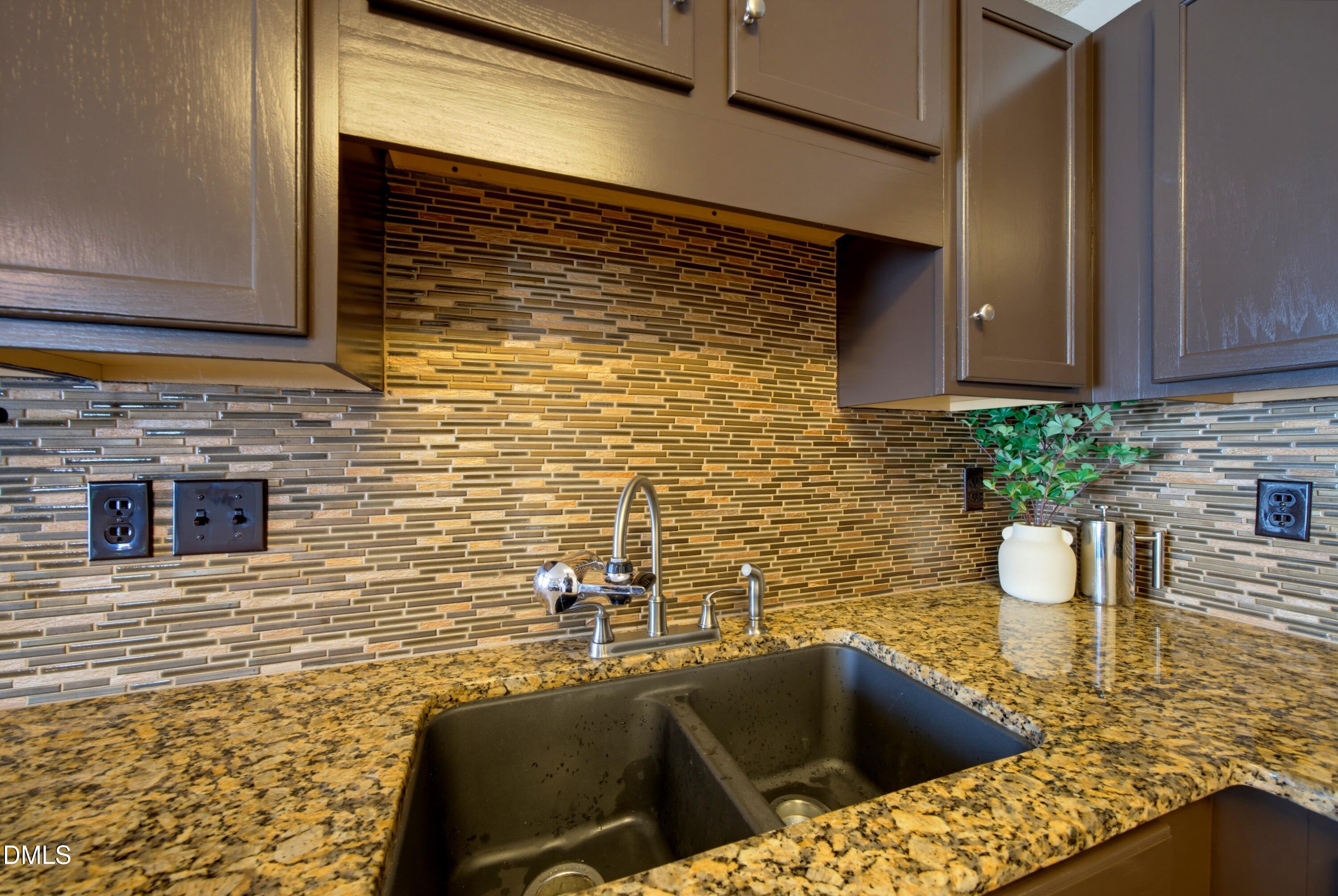 9136 Colony Village Lane Property Photo 12