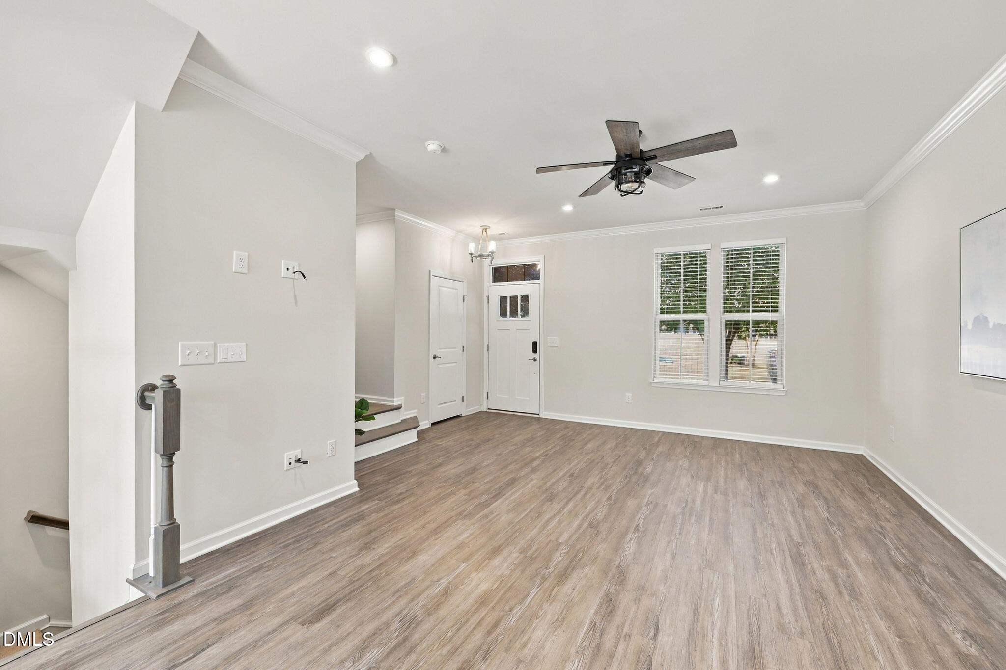 2025 Whitesmith Drive Property Photo 5