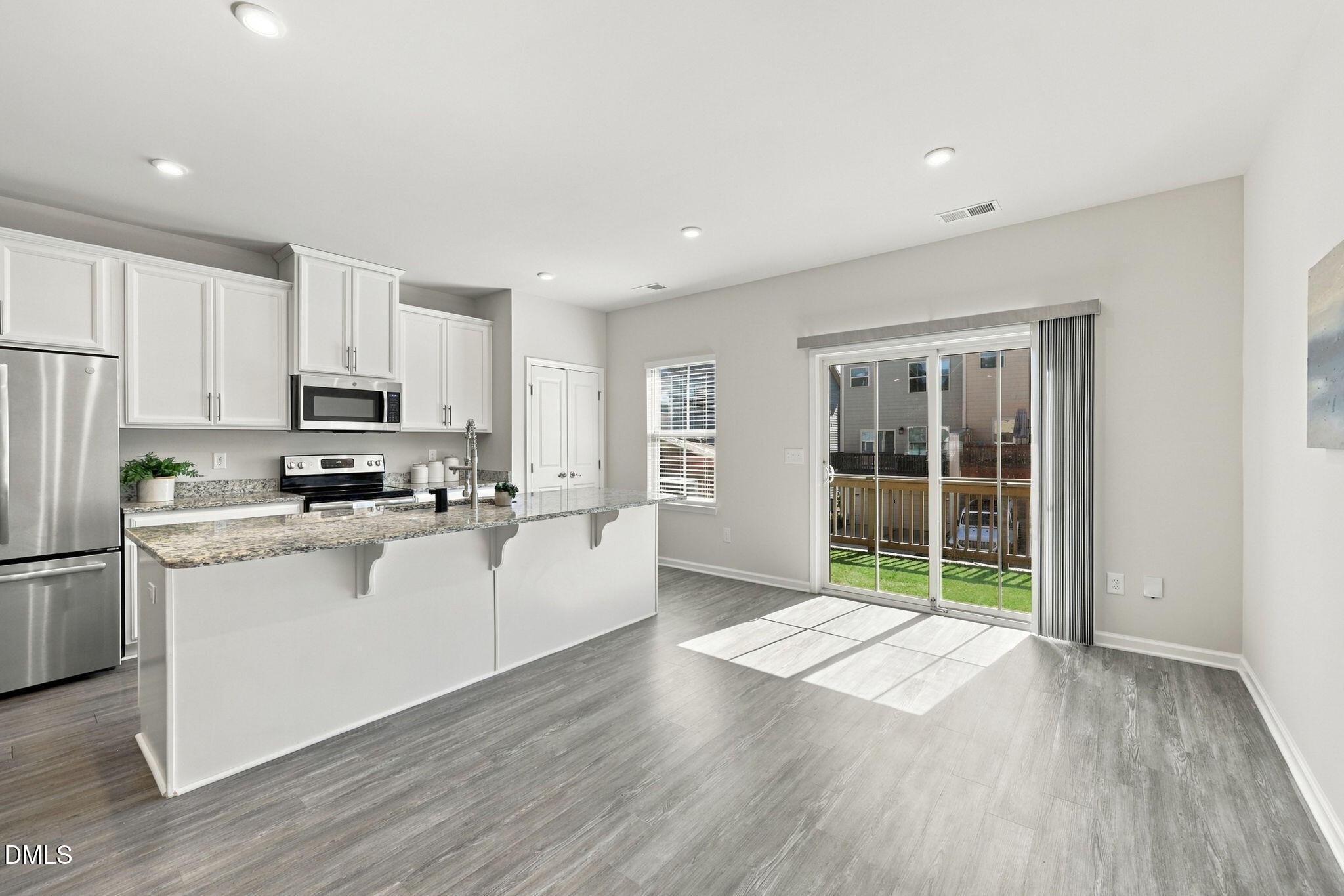 2025 Whitesmith Drive Property Photo 9