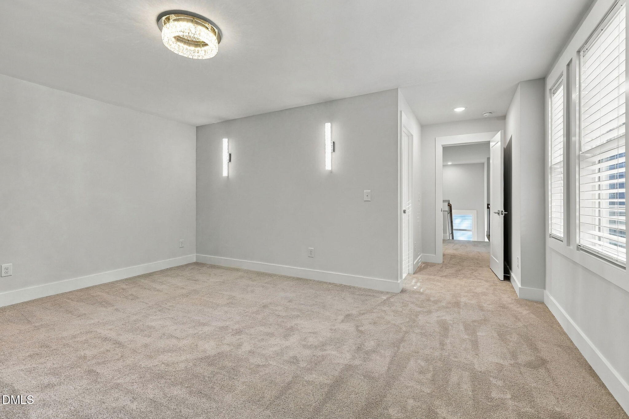 511 E Nc-54 Highway Property Photo 43