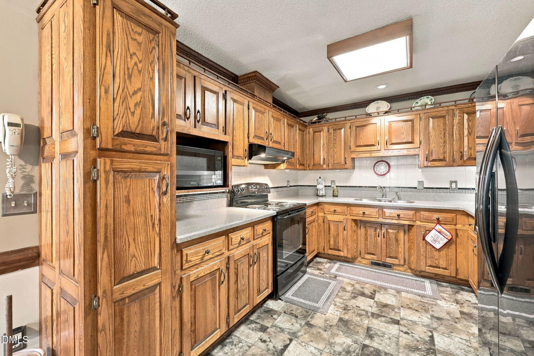 204 Wiley Oaks Drive Property Photo 12