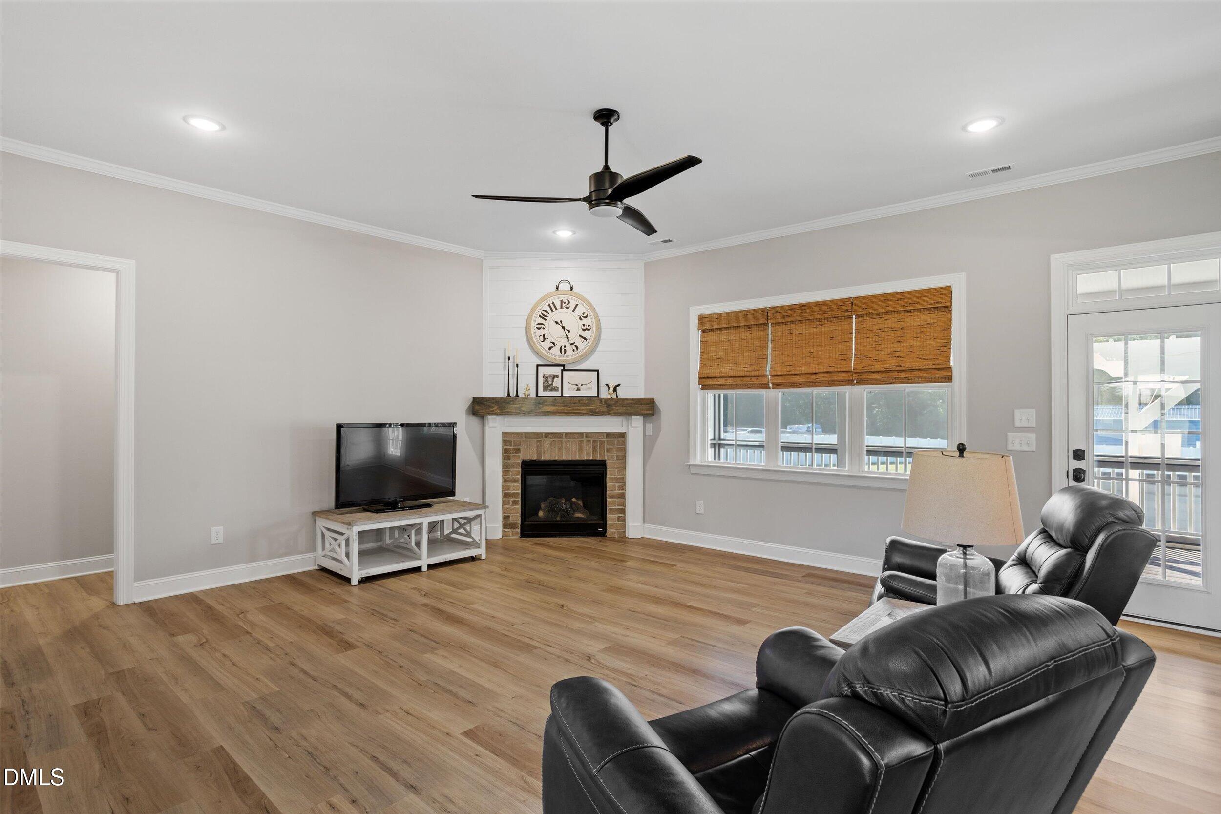724 Simon Road Property Photo 16