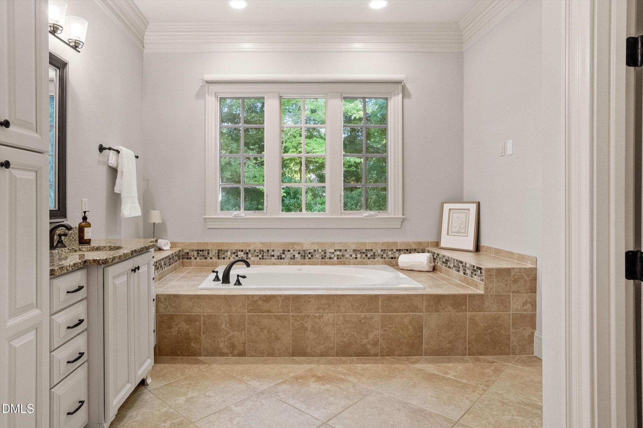 102 Michelangelo Way Property Photo 60