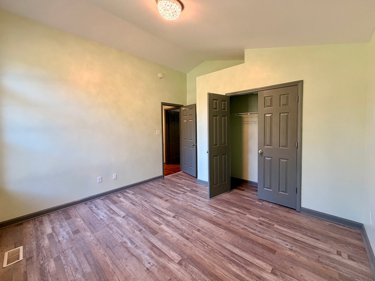 536 Madison Avenue Property Photo 24