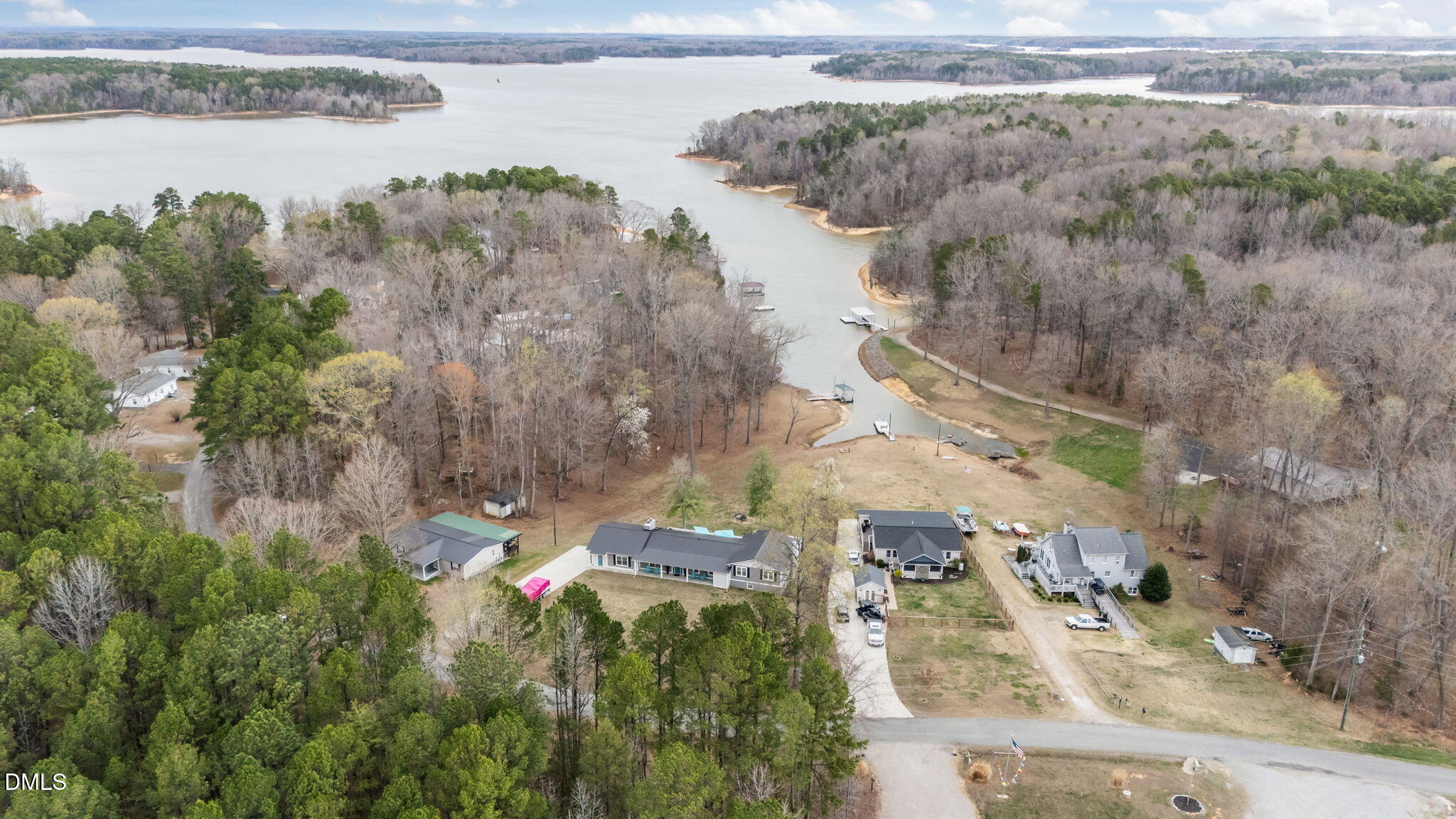 585 Bonanza Trail Property Photo 2
