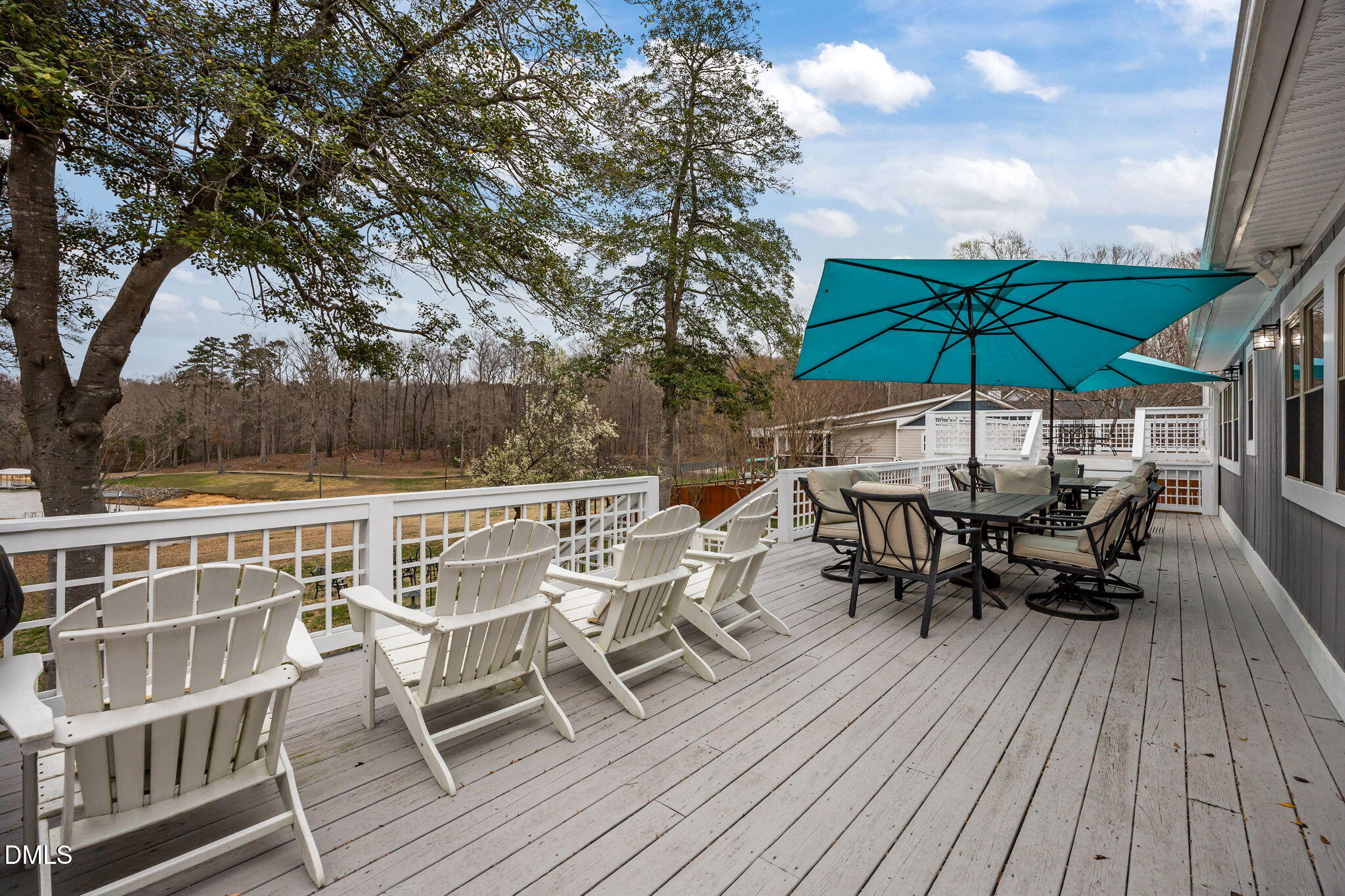 585 Bonanza Trail Property Photo 8