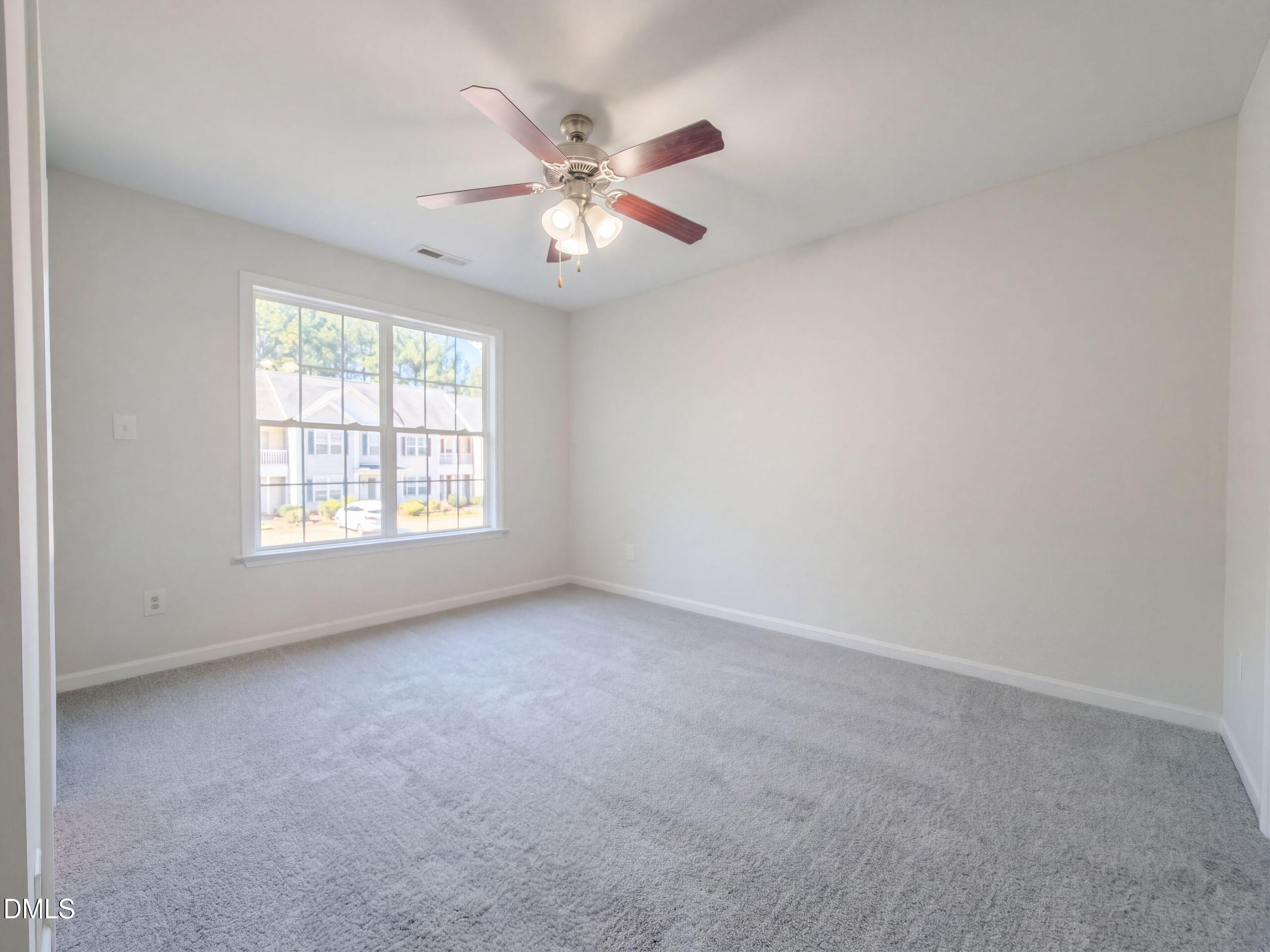 123 Gatwick Court Property Photo 10