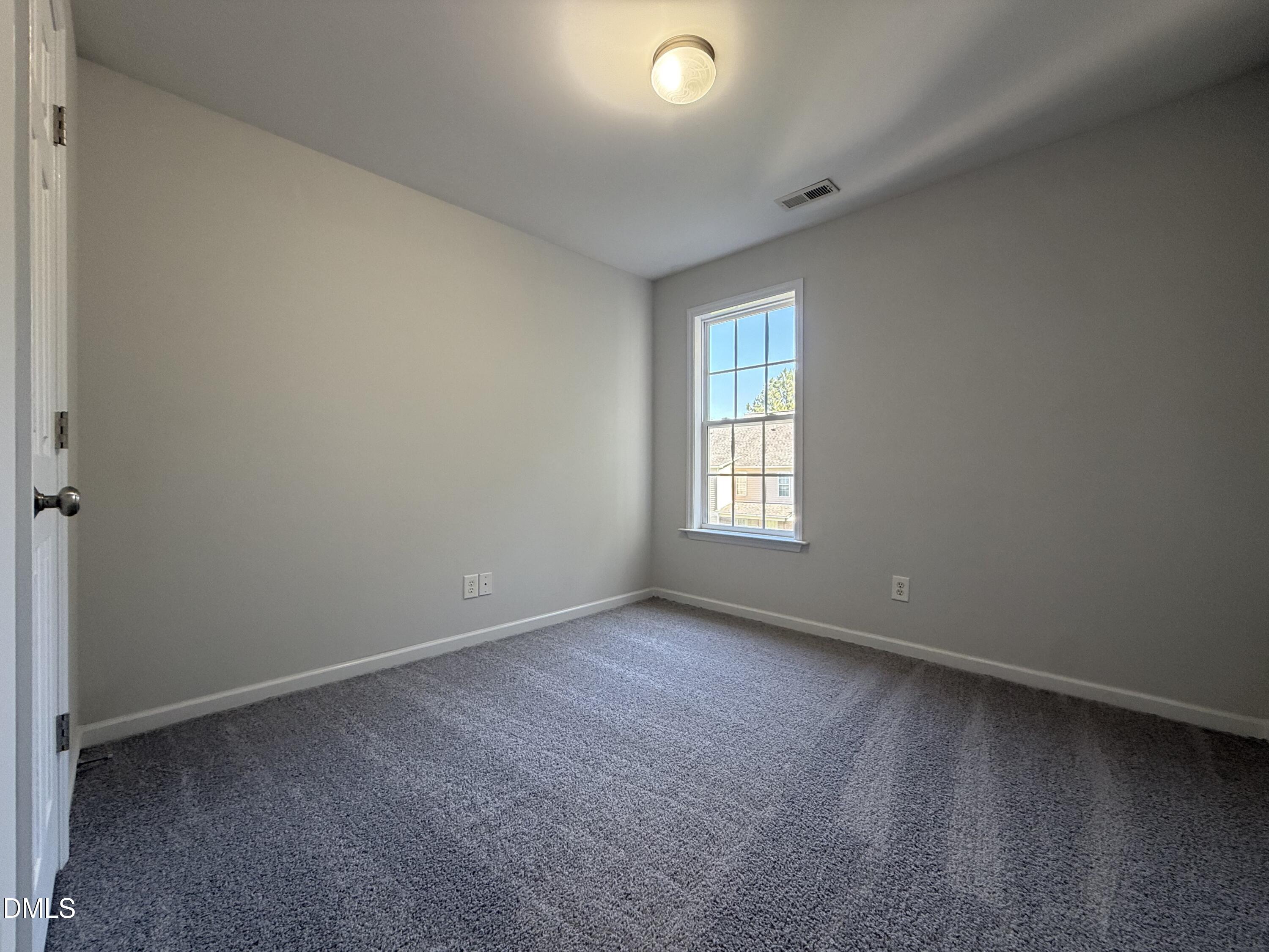 123 Gatwick Court Property Photo 12