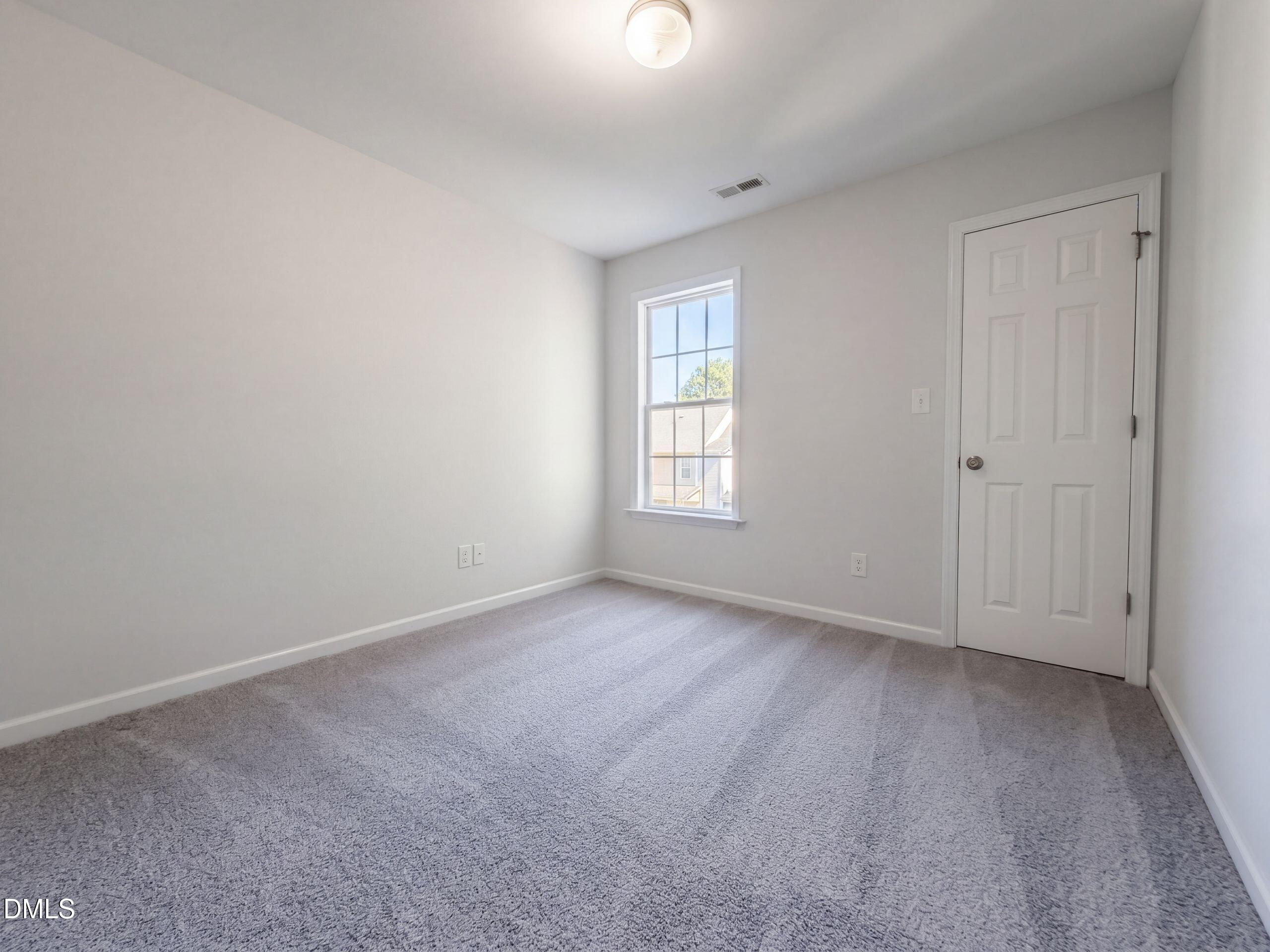 123 Gatwick Court Property Photo 13