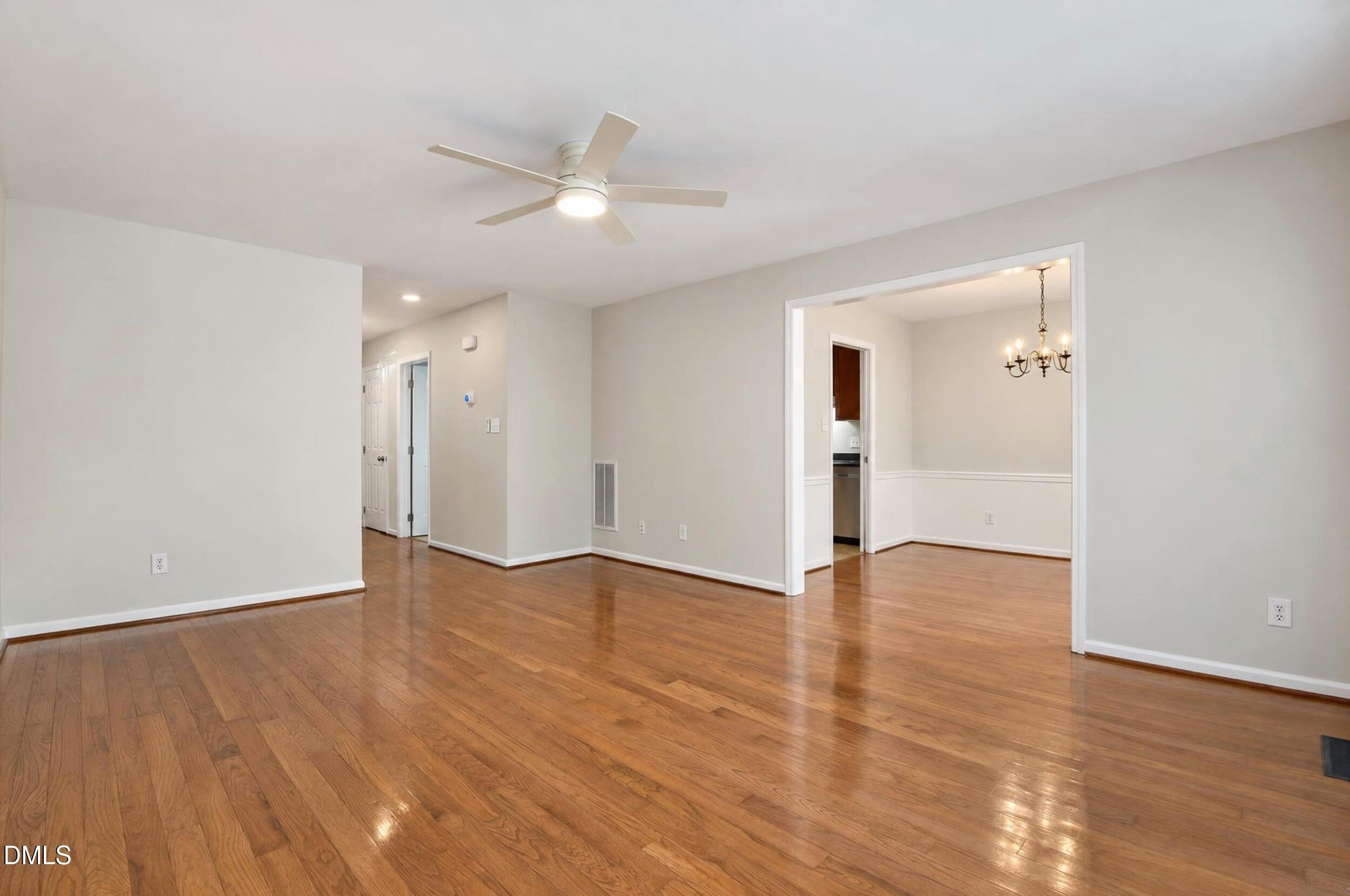 2860 Wycliff Road Property Photo 9