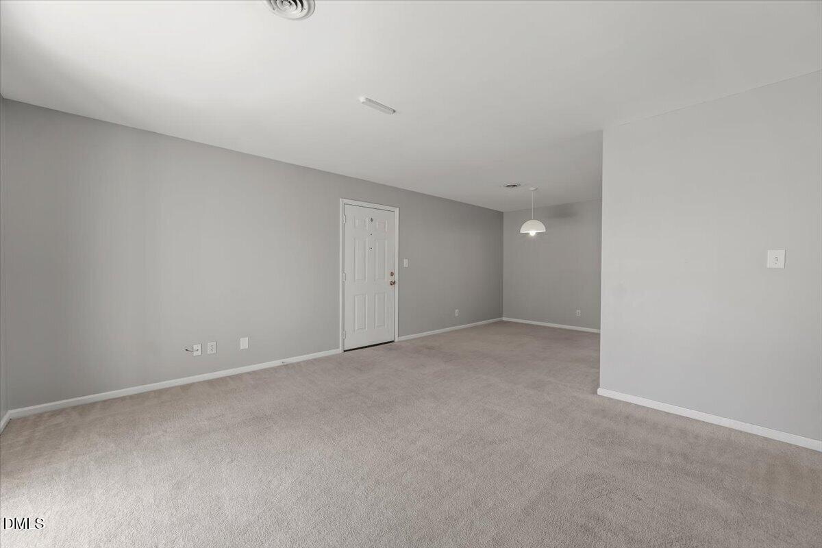 1630 Oxford Road G Property Photo 23