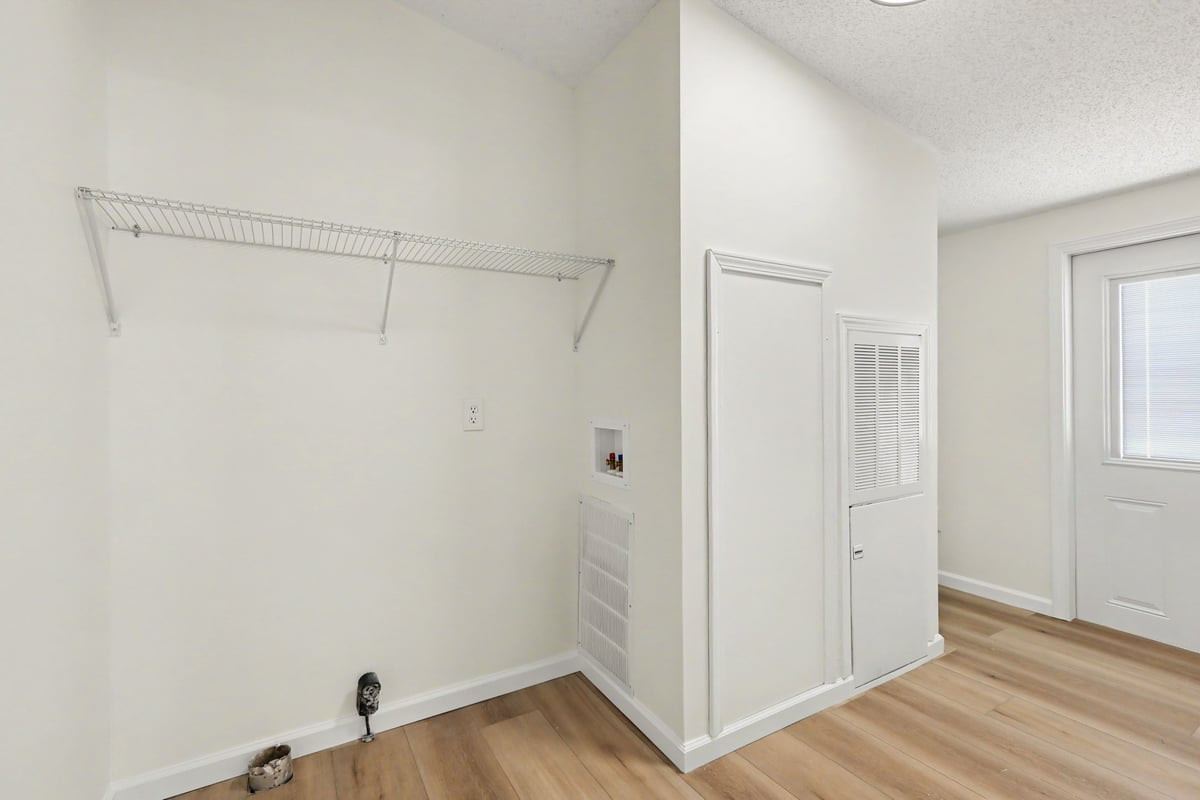 112 Hunters Edge Drive Property Photo 13