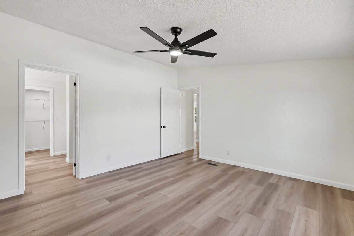 112 Hunters Edge Drive Property Photo 15