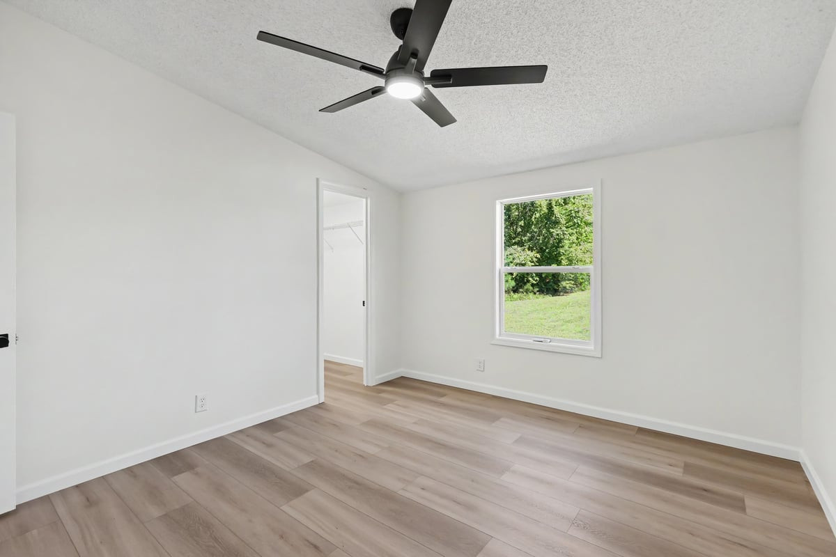 112 Hunters Edge Drive Property Photo 17