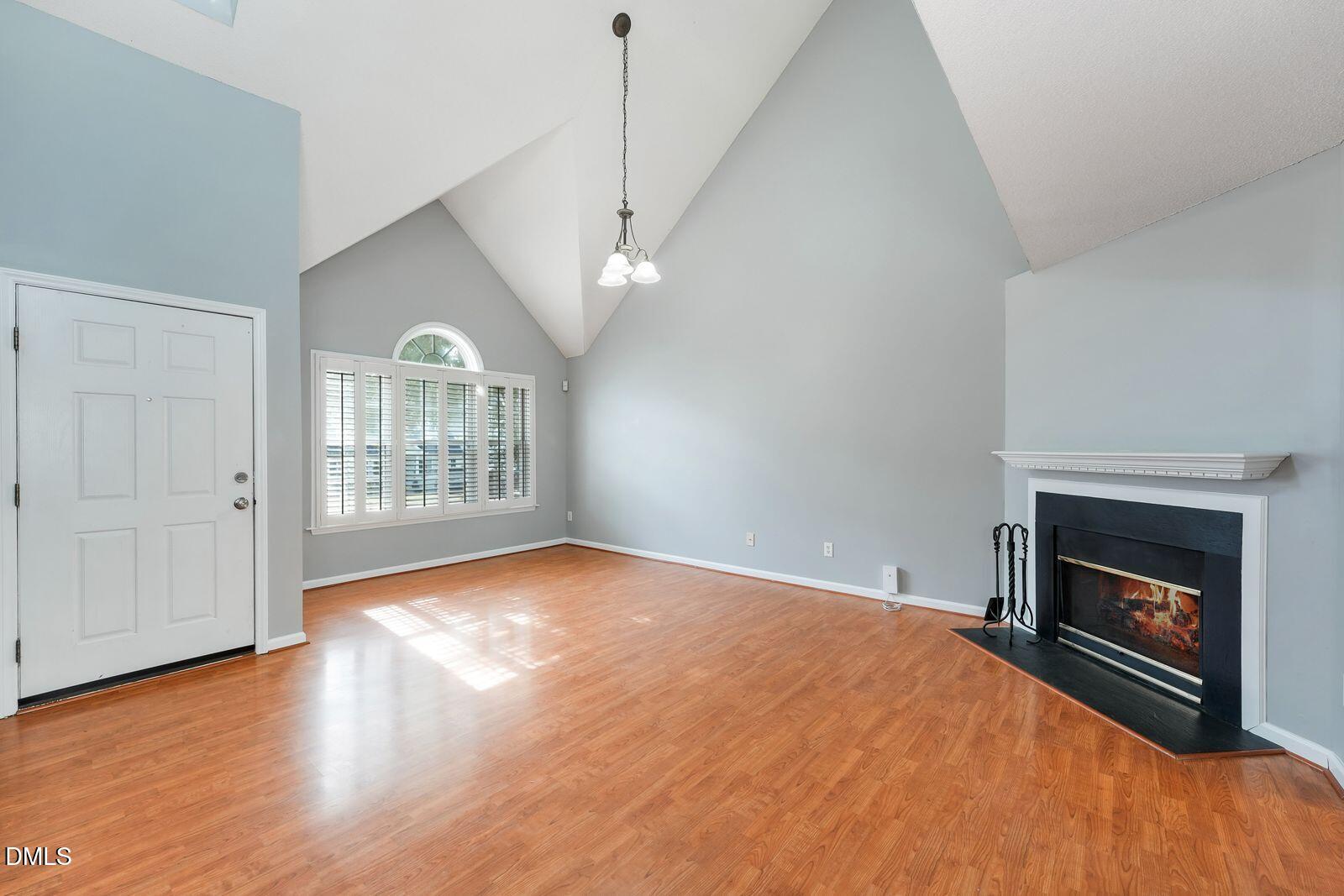 1704 Crag Burn Lane Property Photo 6