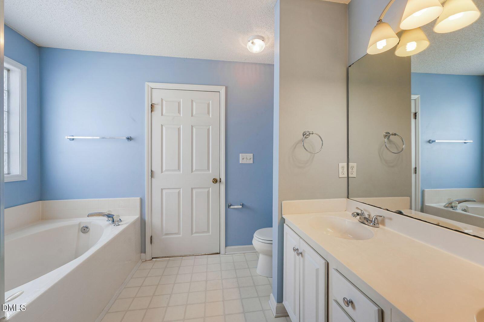1704 Crag Burn Lane Property Photo 19
