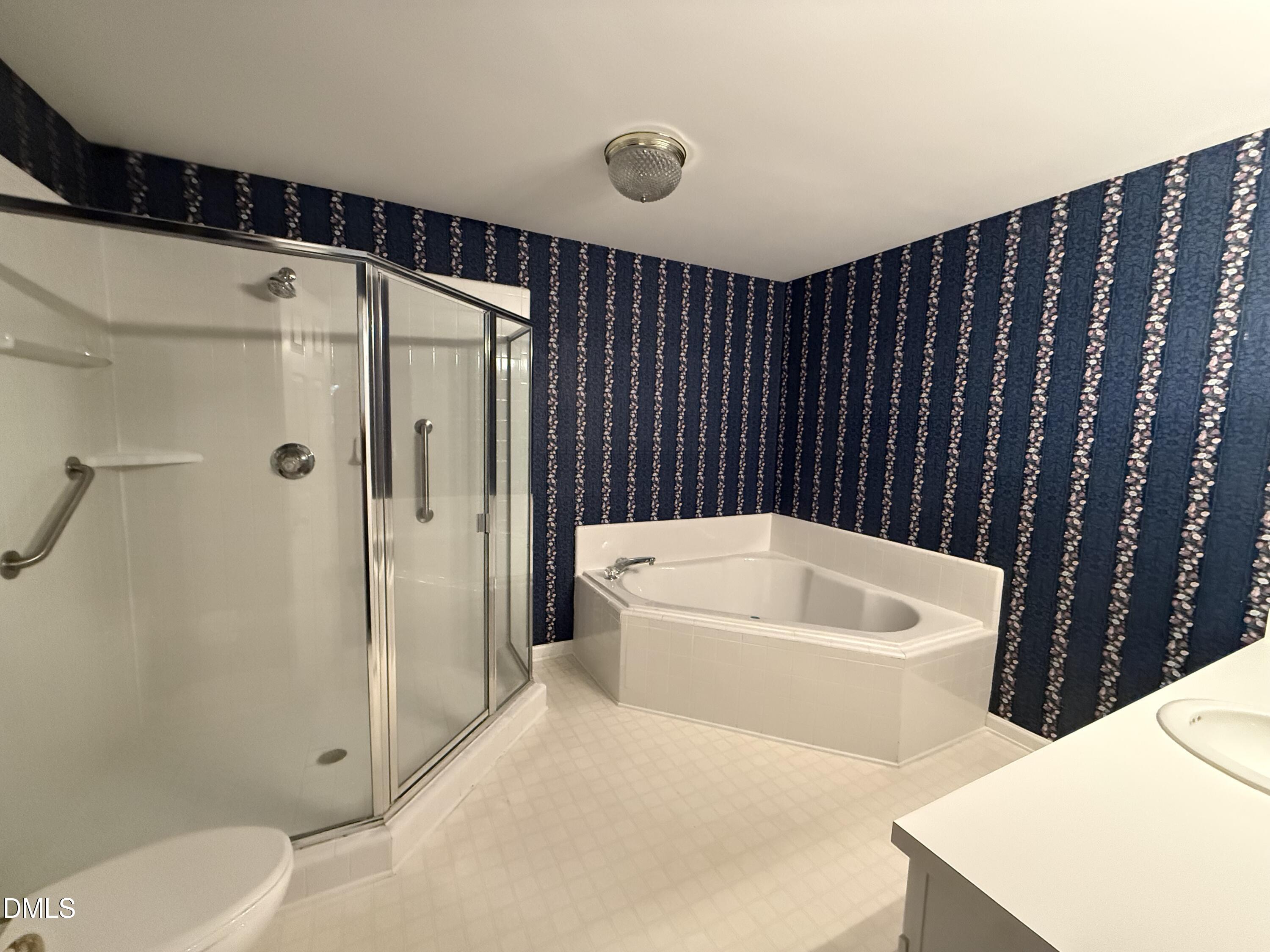 8200 Hempshire Place Property Photo 21