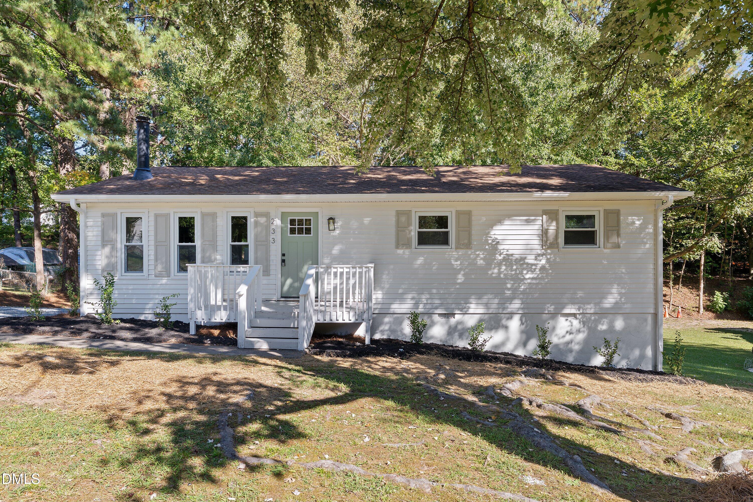 233 S Woodcrest Street Property Photo 1
