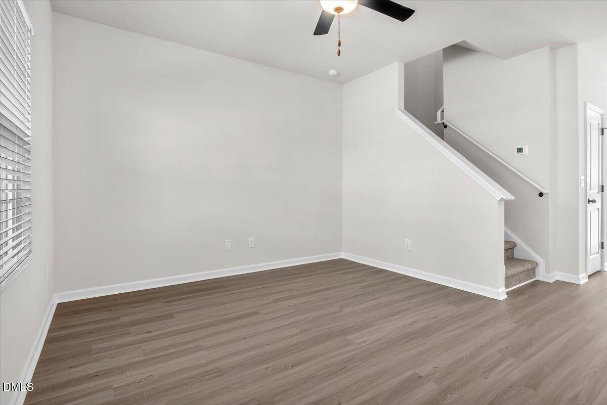 185 Seville Way Property Photo 6