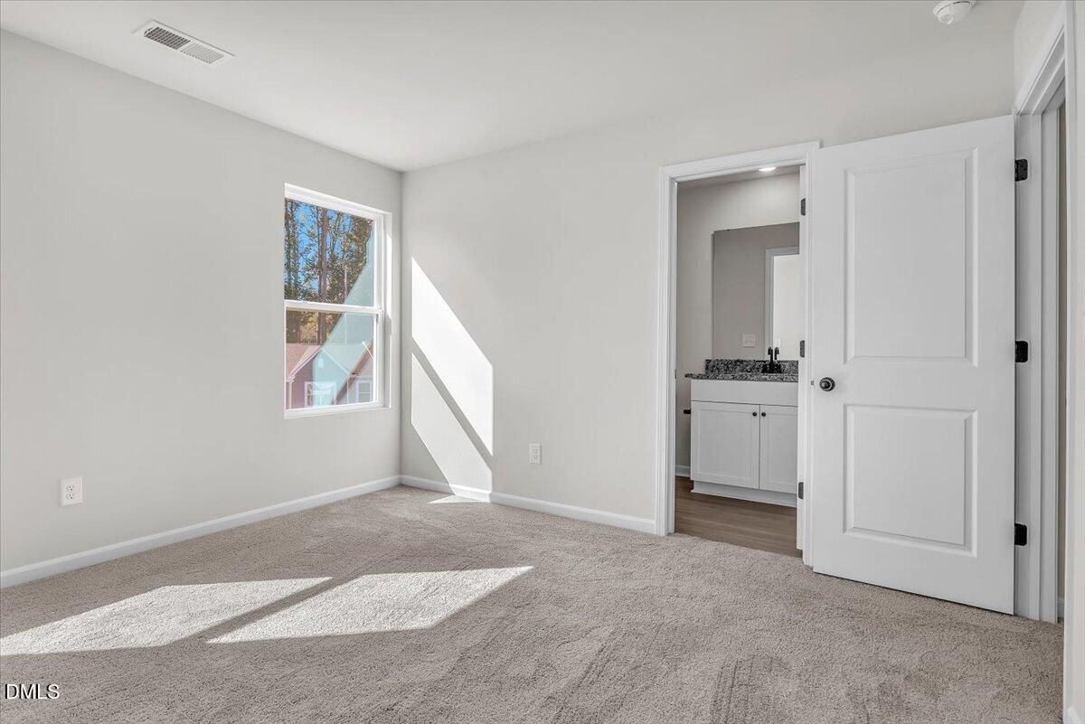 185 Seville Way Property Photo 20