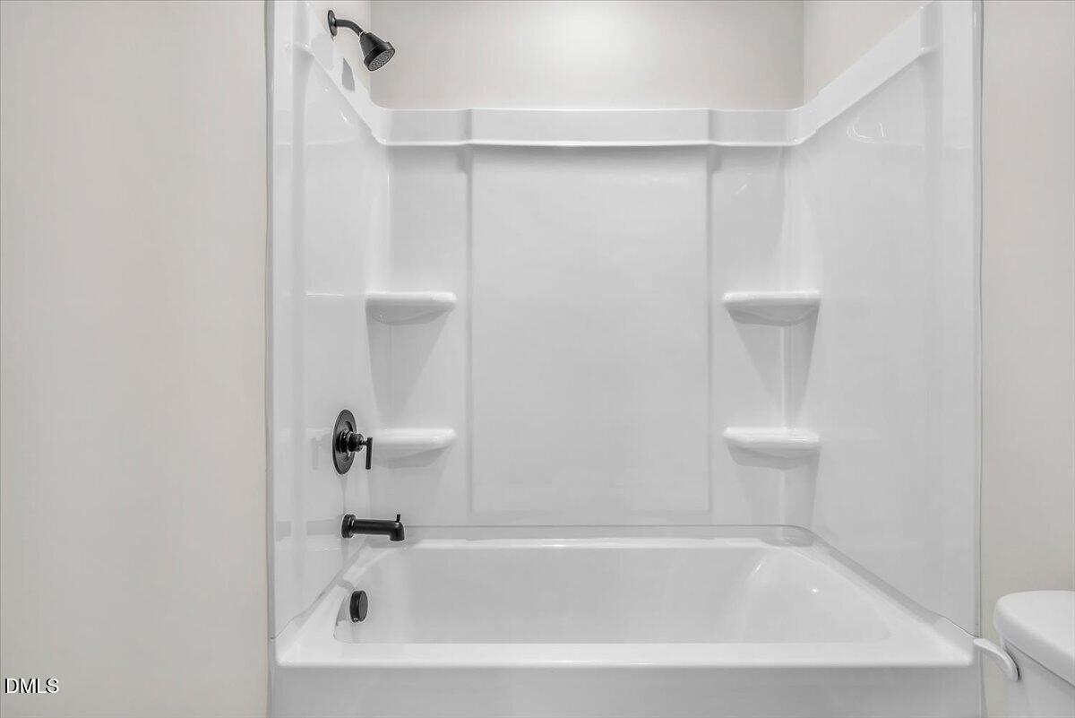185 Seville Way Property Photo 27