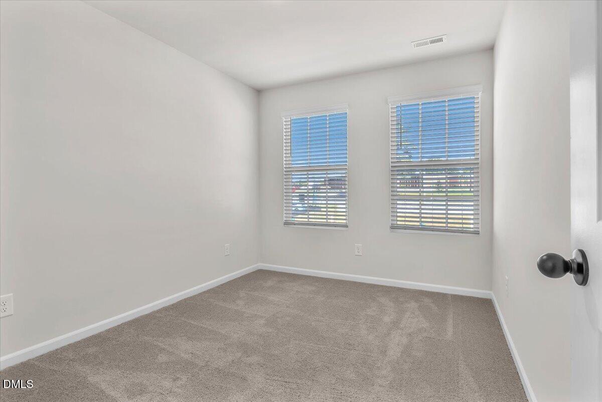 185 Seville Way Property Photo 28