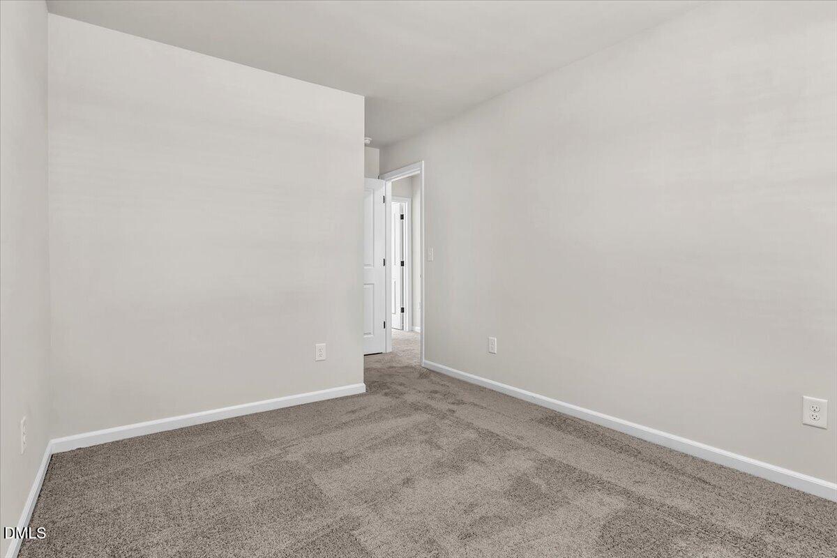 185 Seville Way Property Photo 31