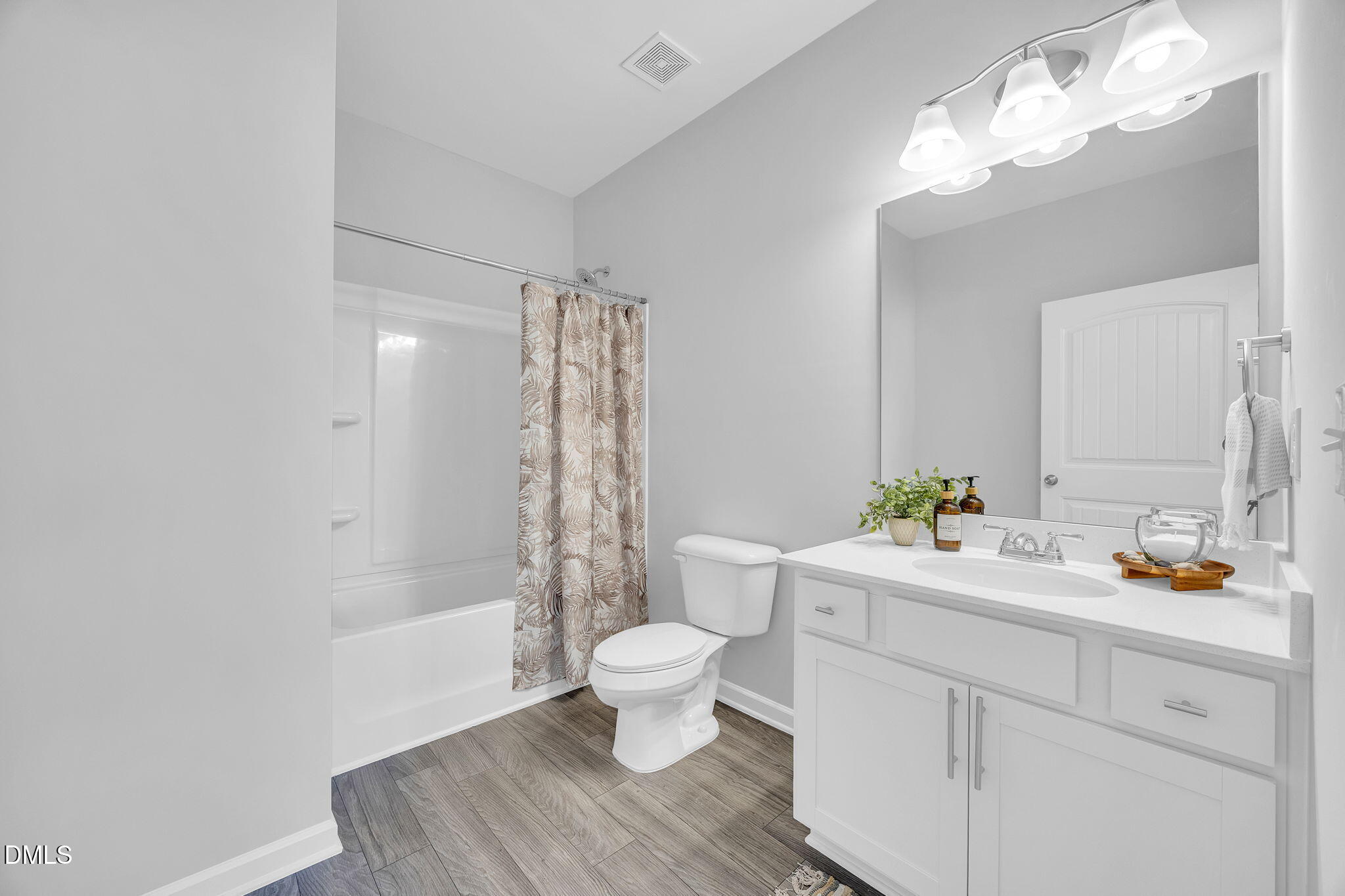 15 Bristow Court Property Photo 7