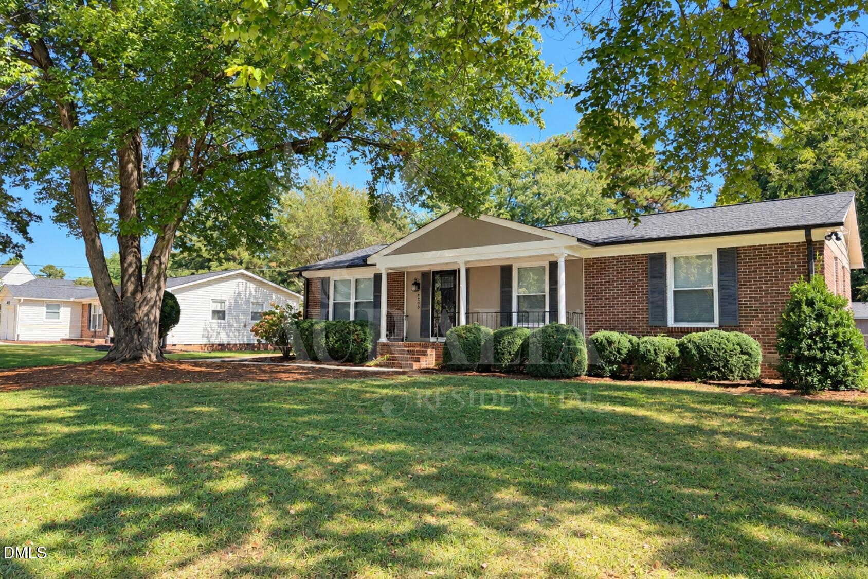 4800 Sweetbriar Drive Property Photo 3