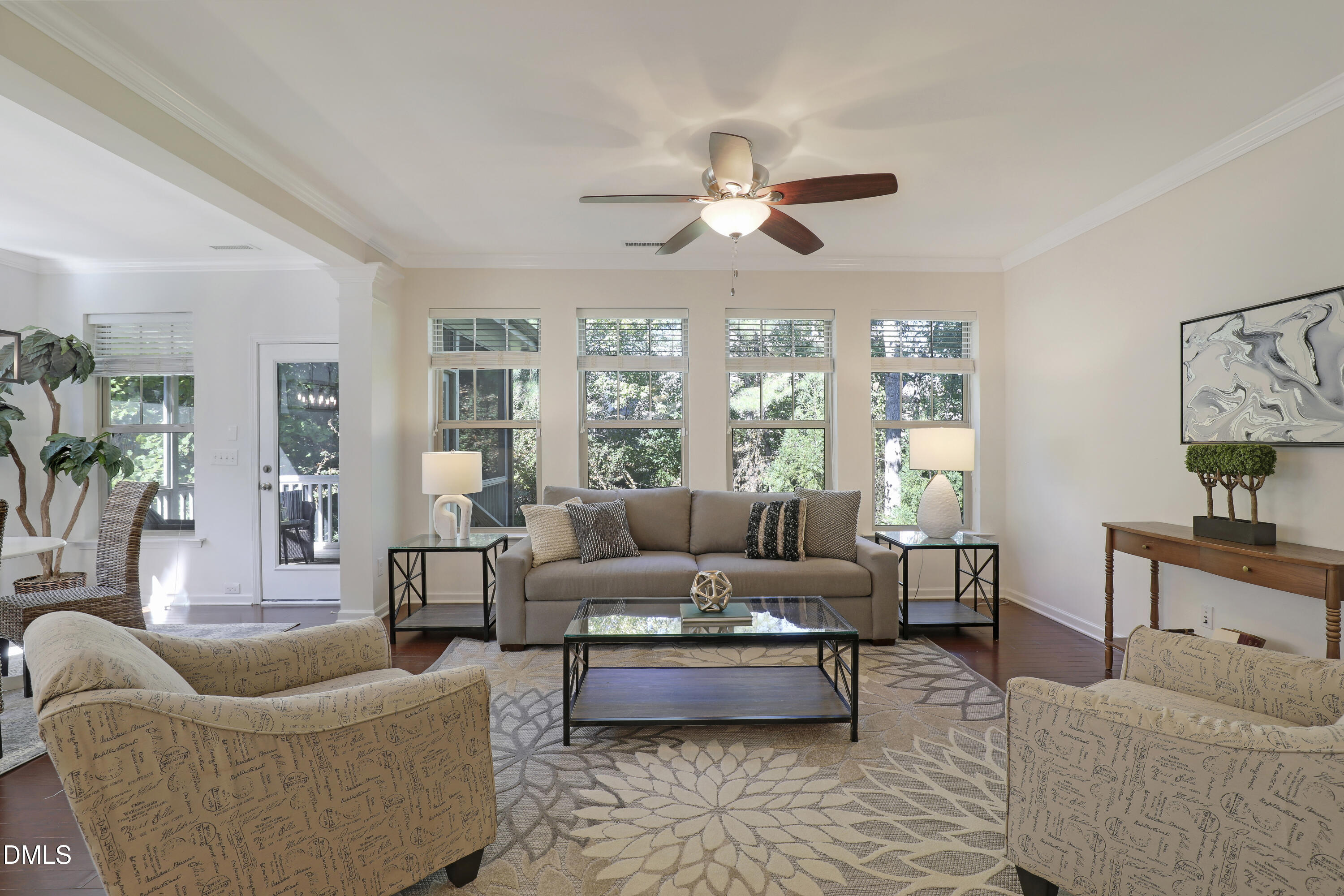 713 Ancient Oaks Drive Property Photo 9