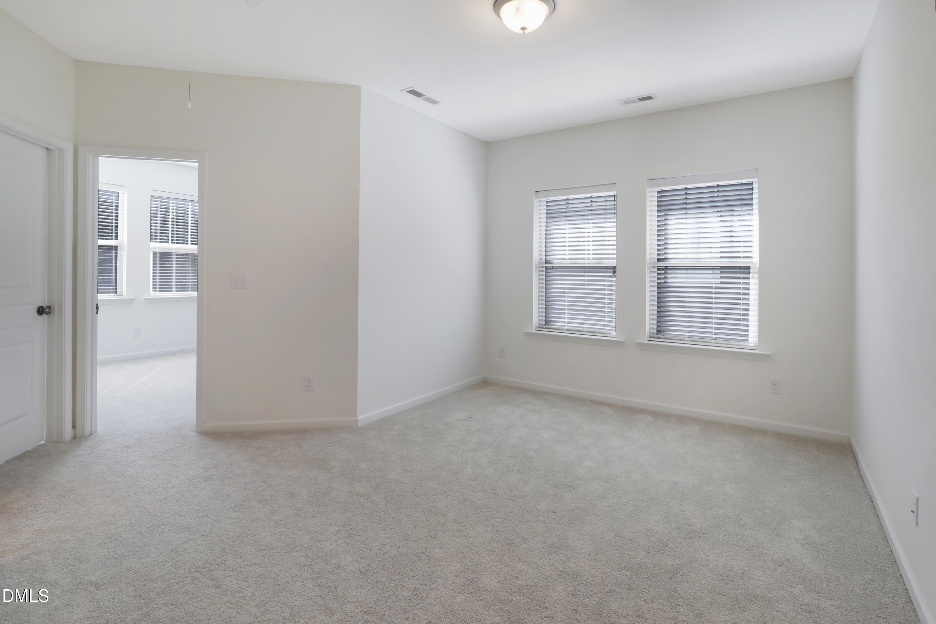 713 Ancient Oaks Drive Property Photo 27