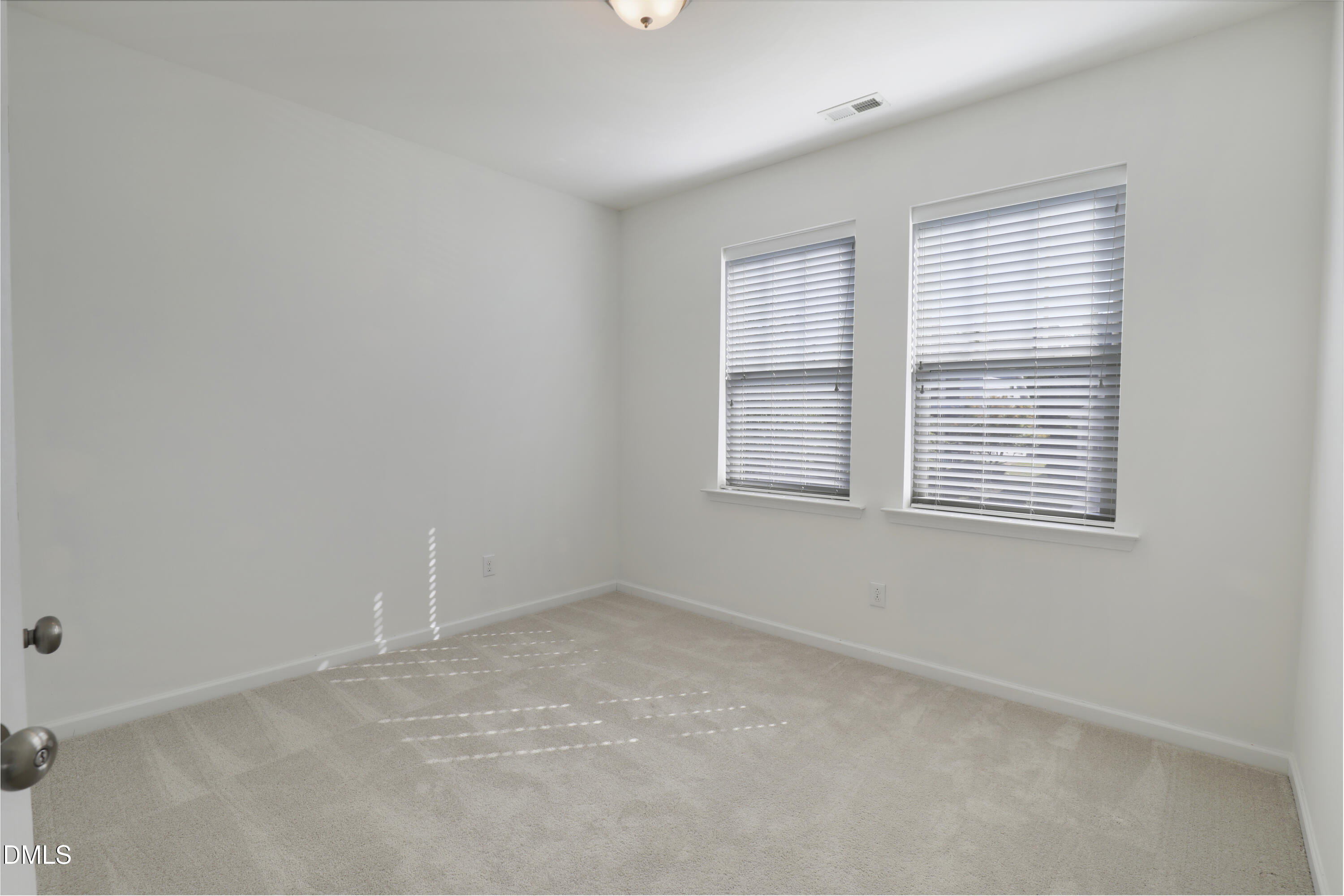 713 Ancient Oaks Drive Property Photo 30