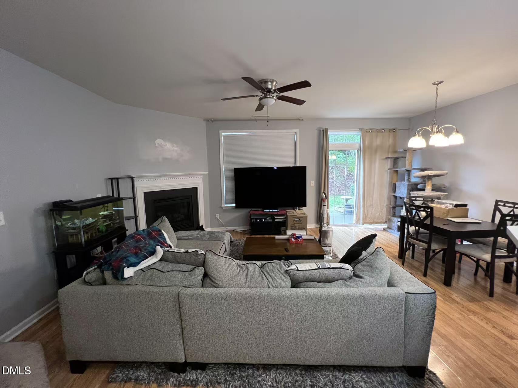 1025 Remington Oaks Circle Property Photo 2