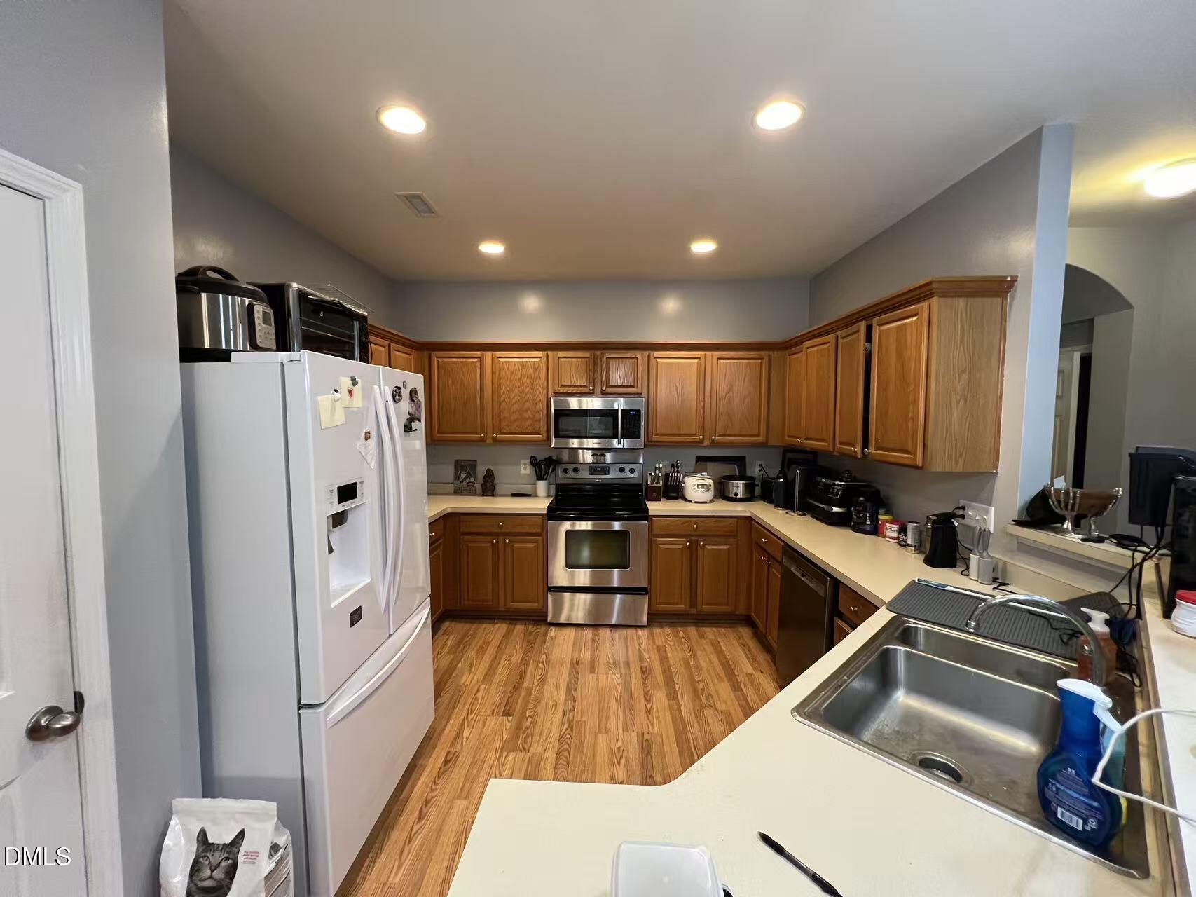 1025 Remington Oaks Circle Property Photo 6