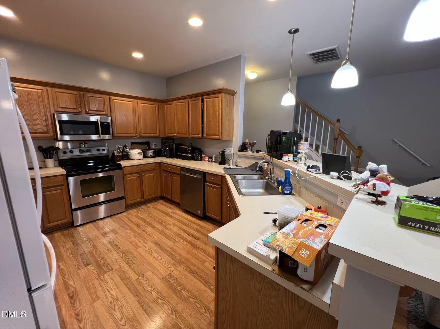 1025 Remington Oaks Circle Property Photo 8