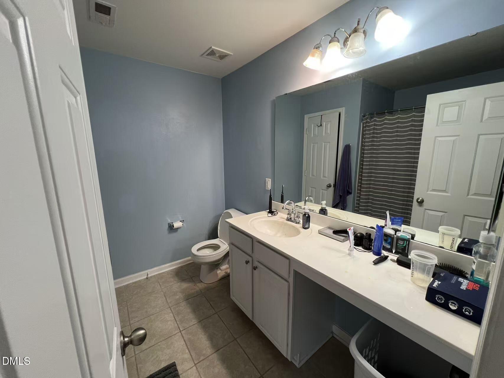 1025 Remington Oaks Circle Property Photo 12