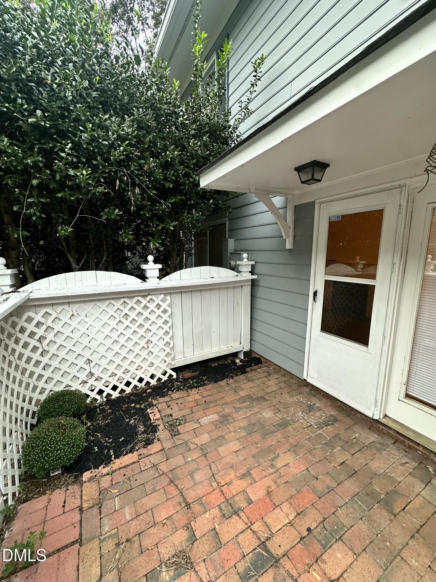 1460 Barton Place Drive Property Photo 8