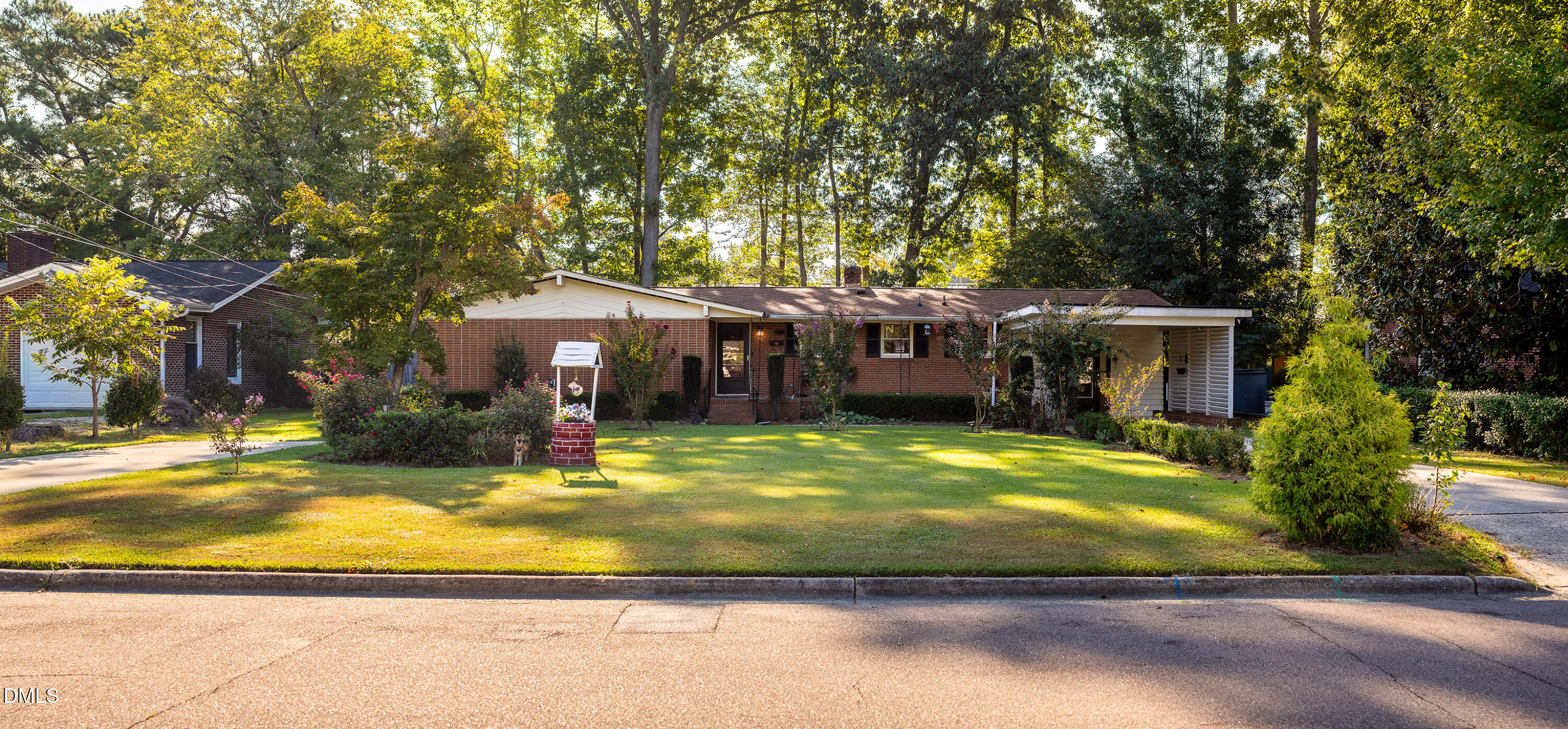1007 S Crescent Drive Property Photo 3