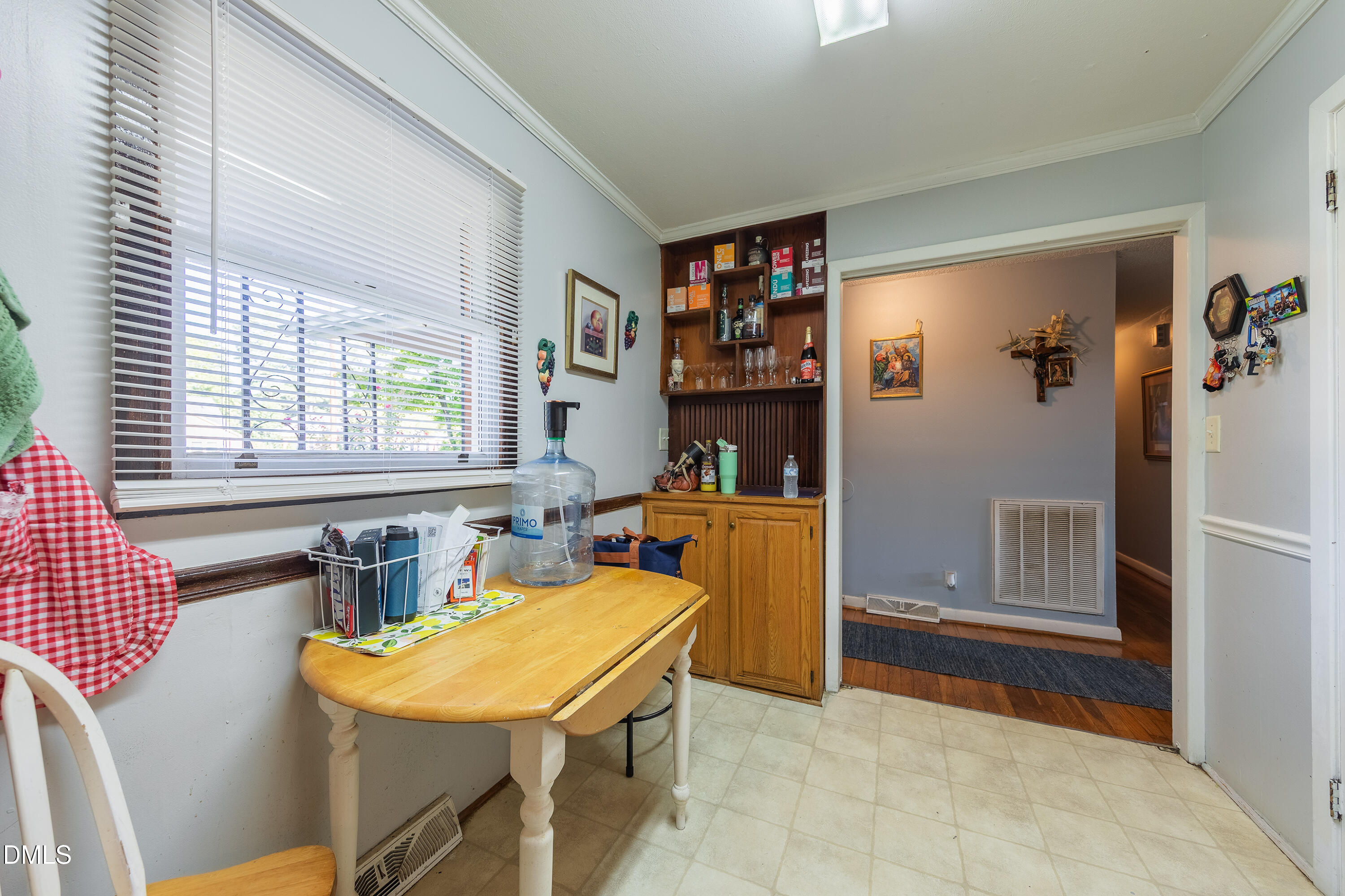 1007 S Crescent Drive Property Photo 10