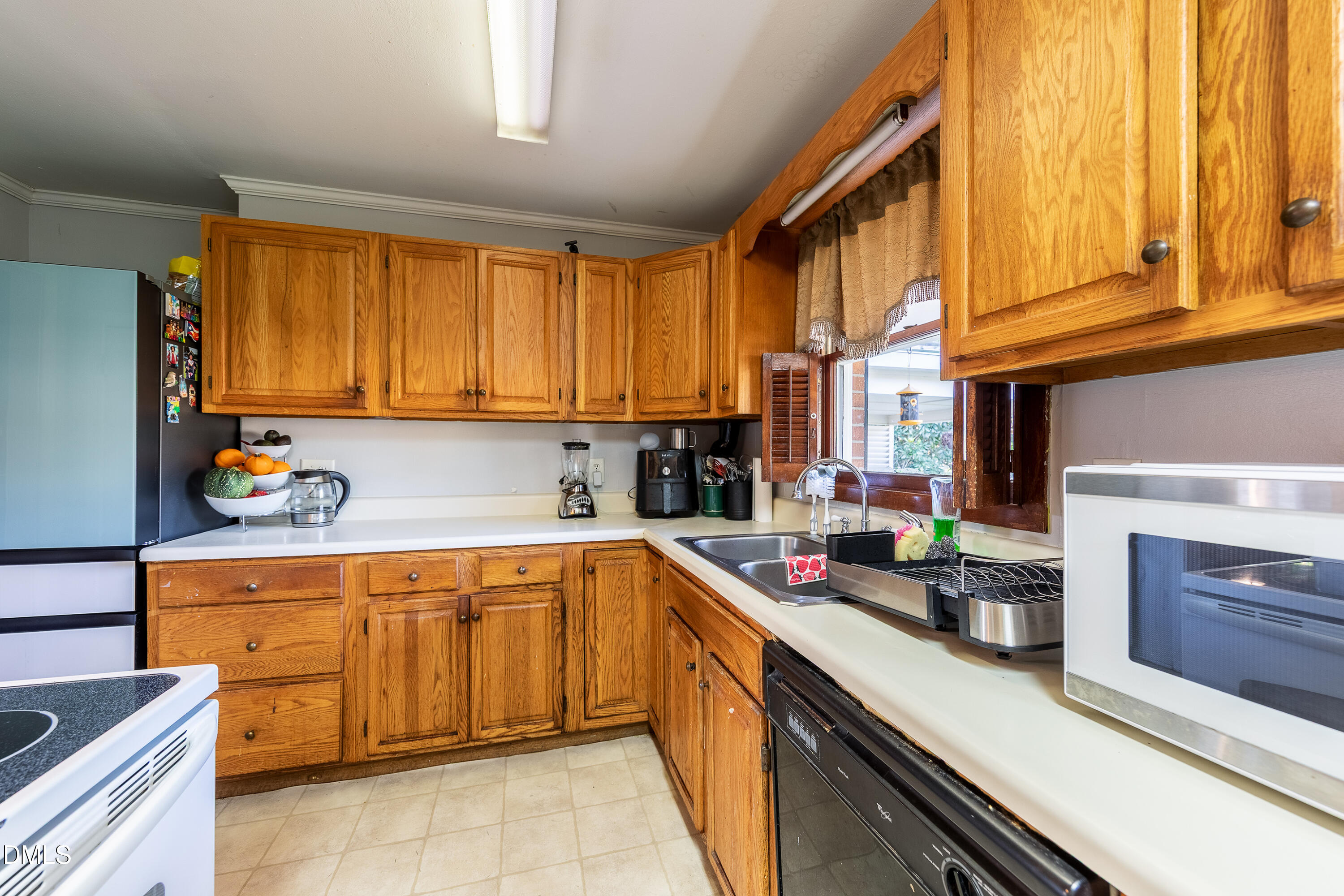 1007 S Crescent Drive Property Photo 14