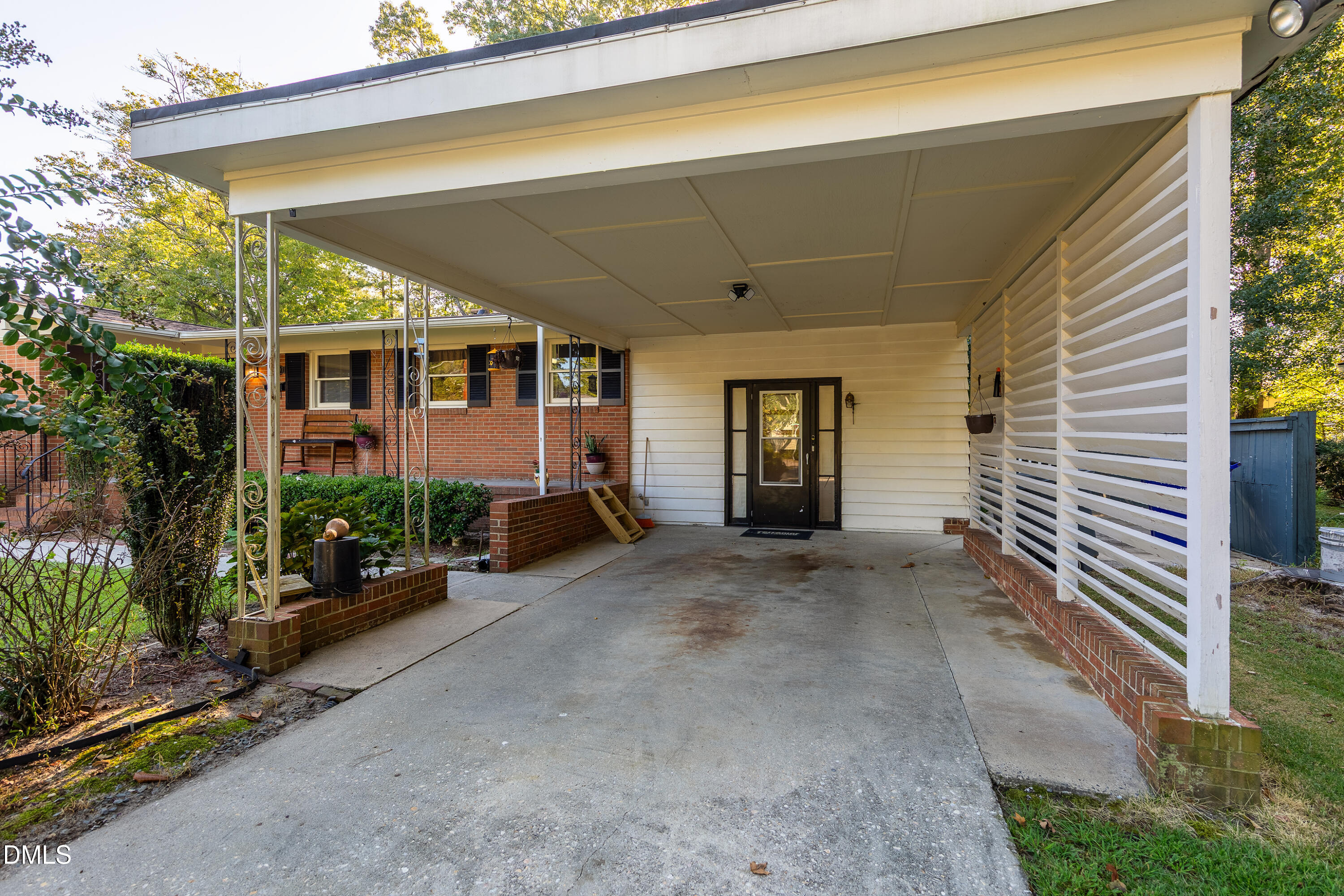 1007 S Crescent Drive Property Photo 29