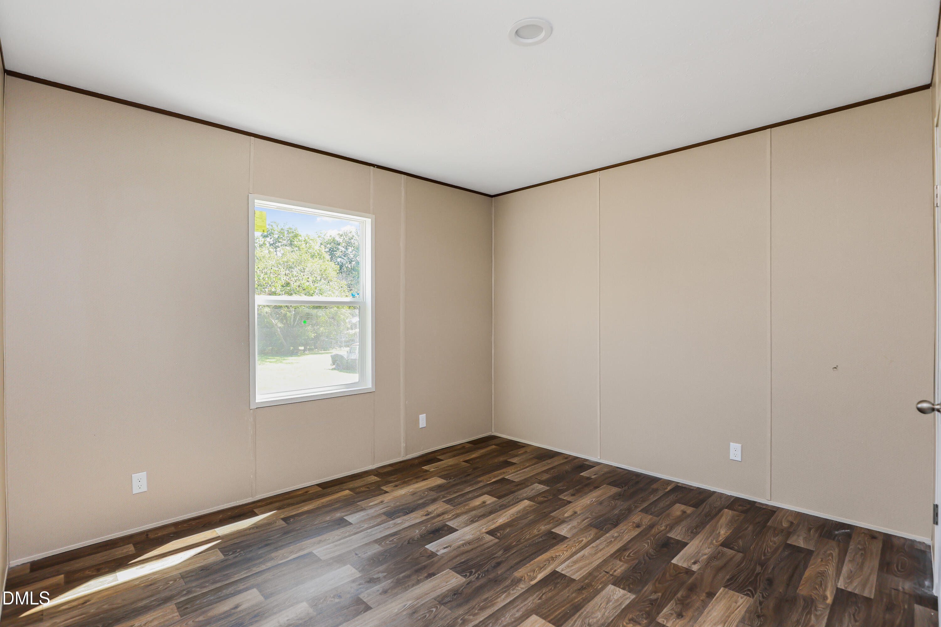 832 Burgess Circle Property Photo 22
