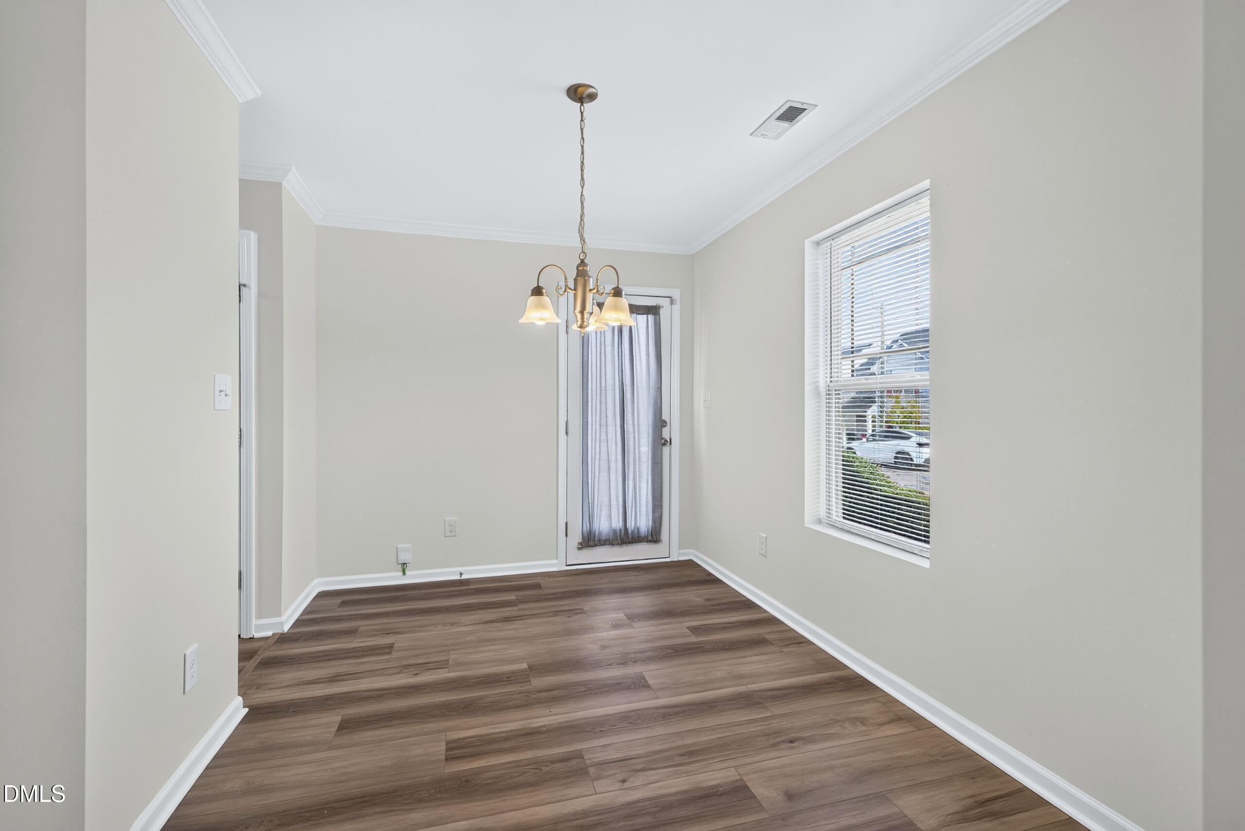 1734 Great Bend Drive Property Photo 12