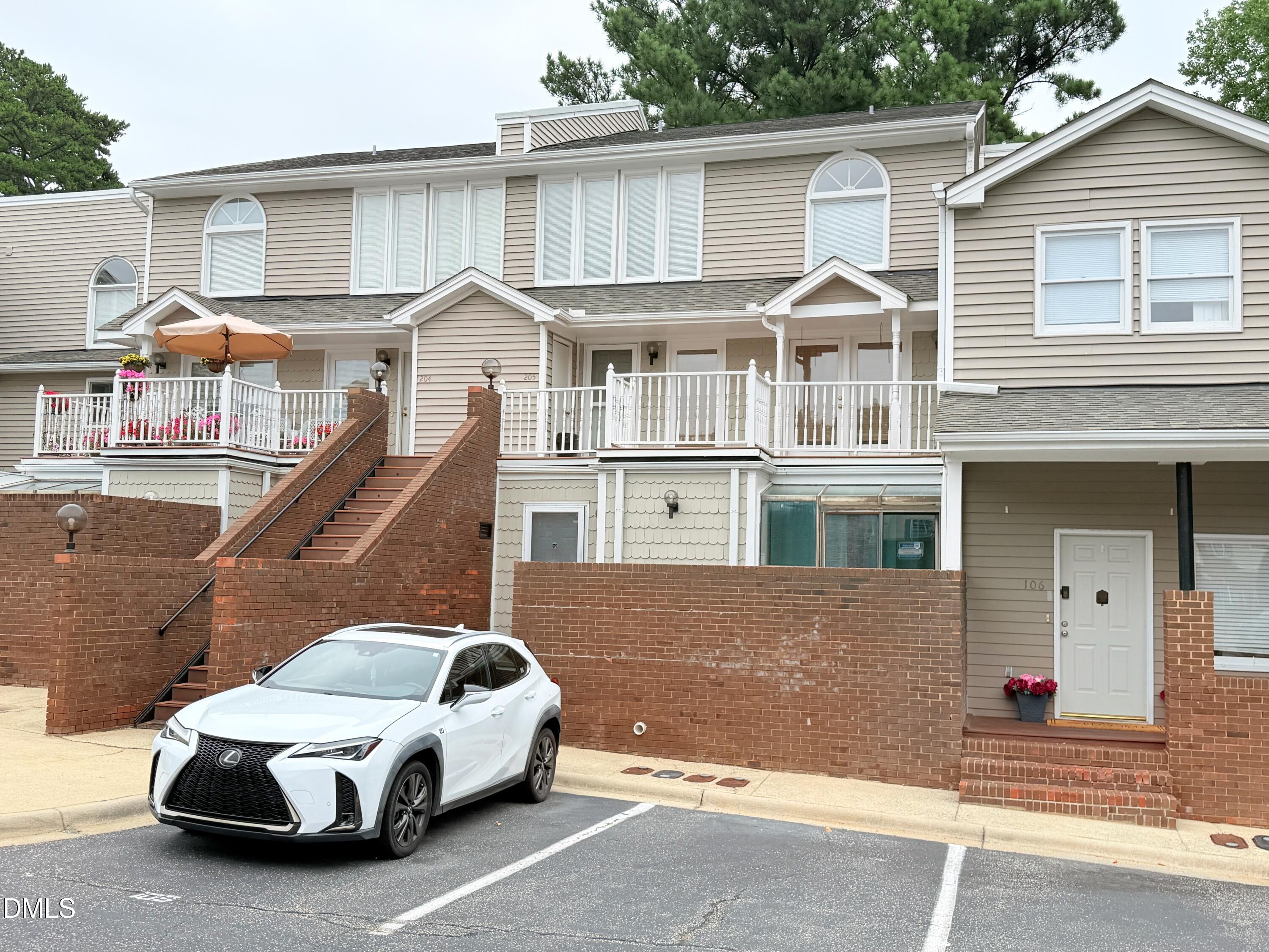 7040 Sandy Forks Road Apt 205 Property Photo 4