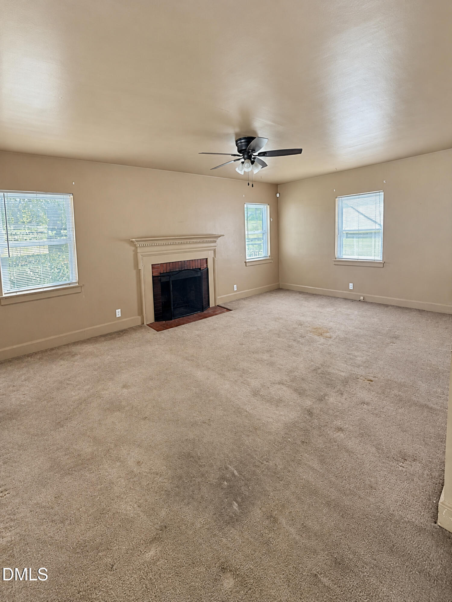 2705 N Roxboro Street Property Photo 4