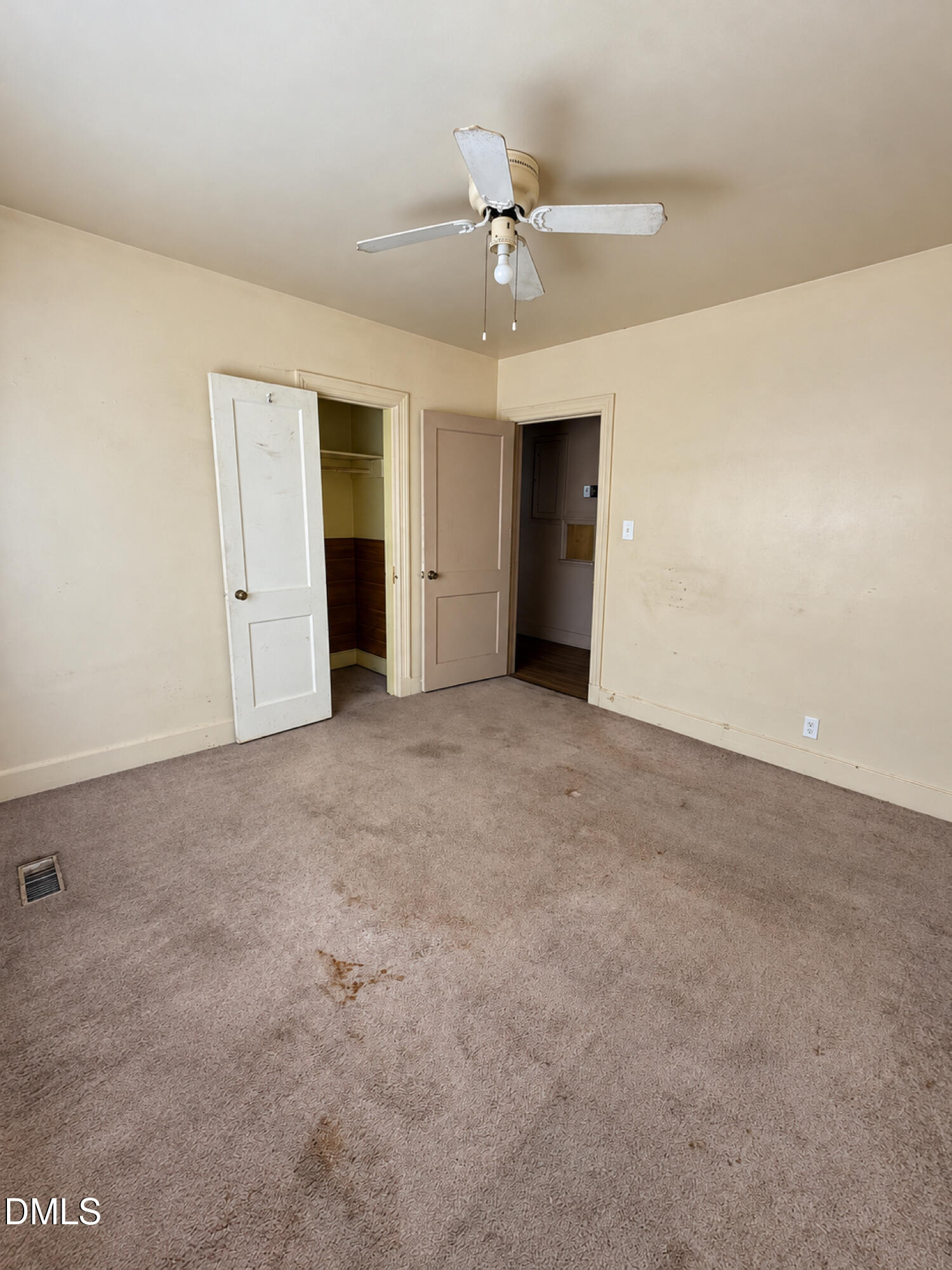 2705 N Roxboro Street Property Photo 7